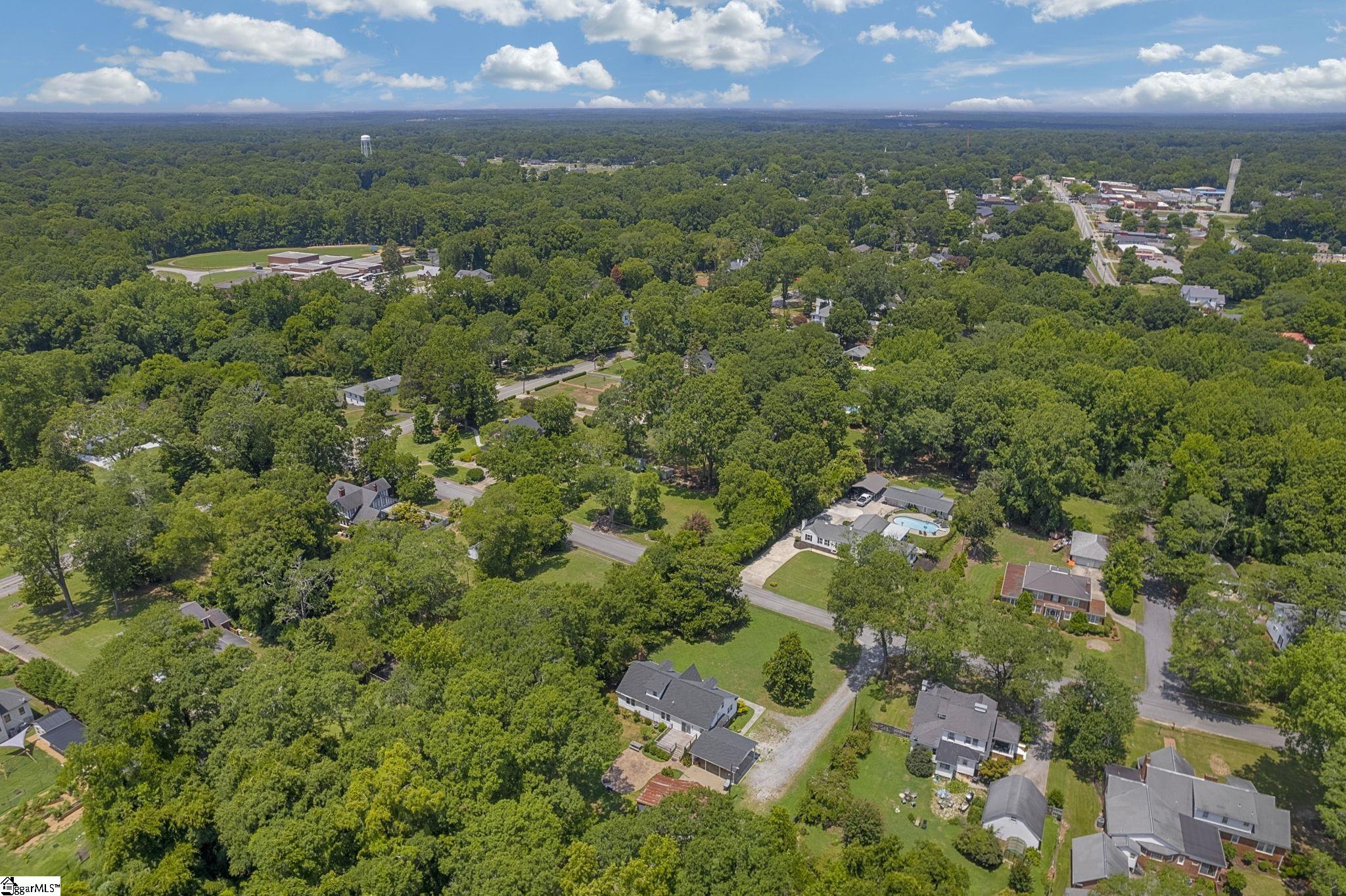 110 Dean, Belton, South Carolina image 40
