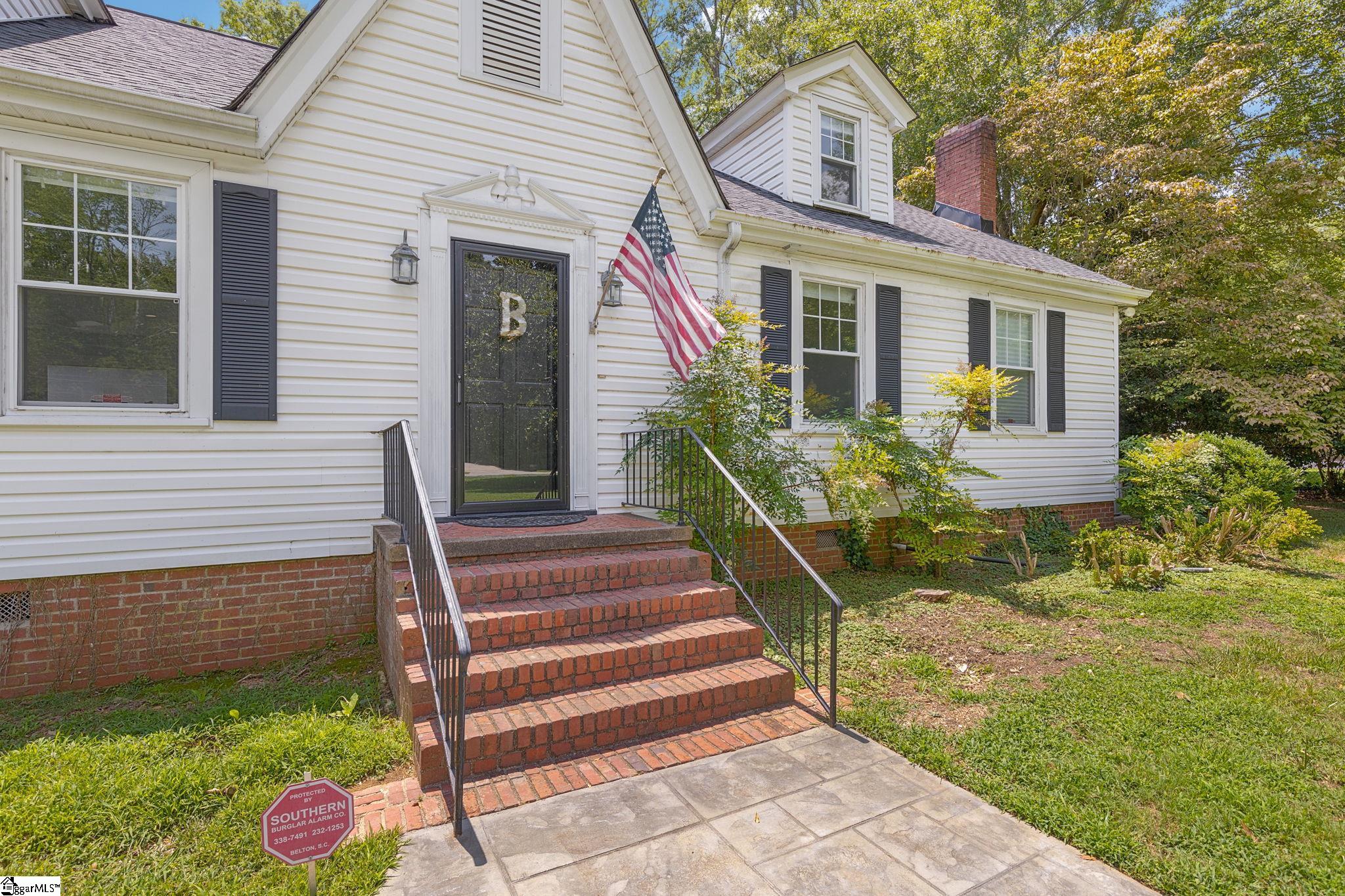 110 Dean, Belton, South Carolina image 5