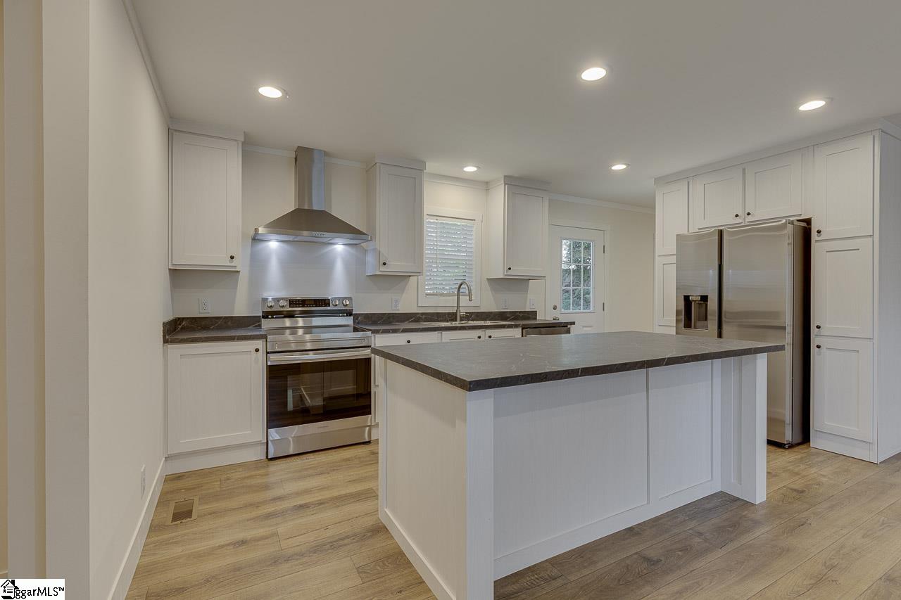 14 Fowler, Greenville, South Carolina image 11
