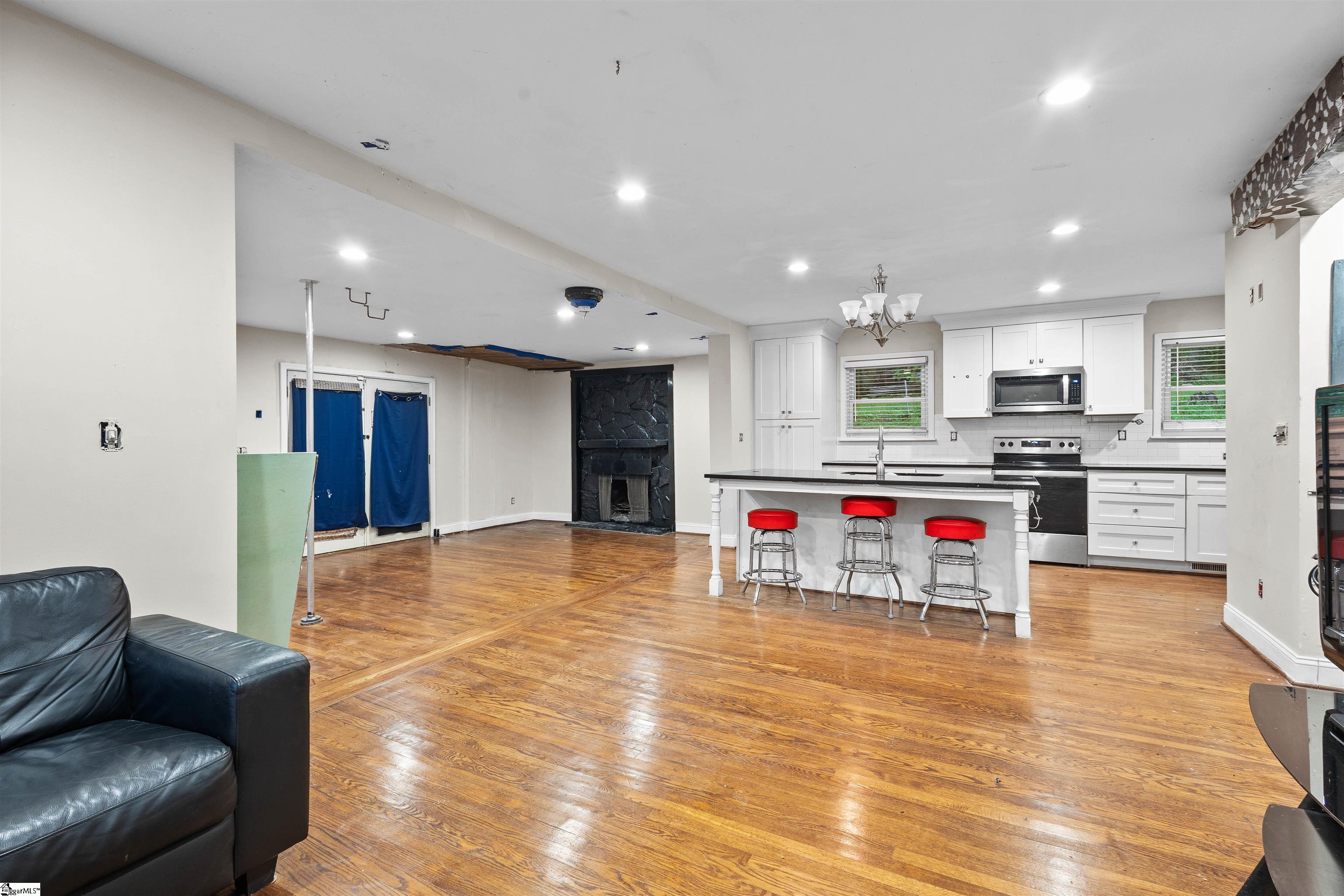 108 Linda, Marietta, South Carolina image 4