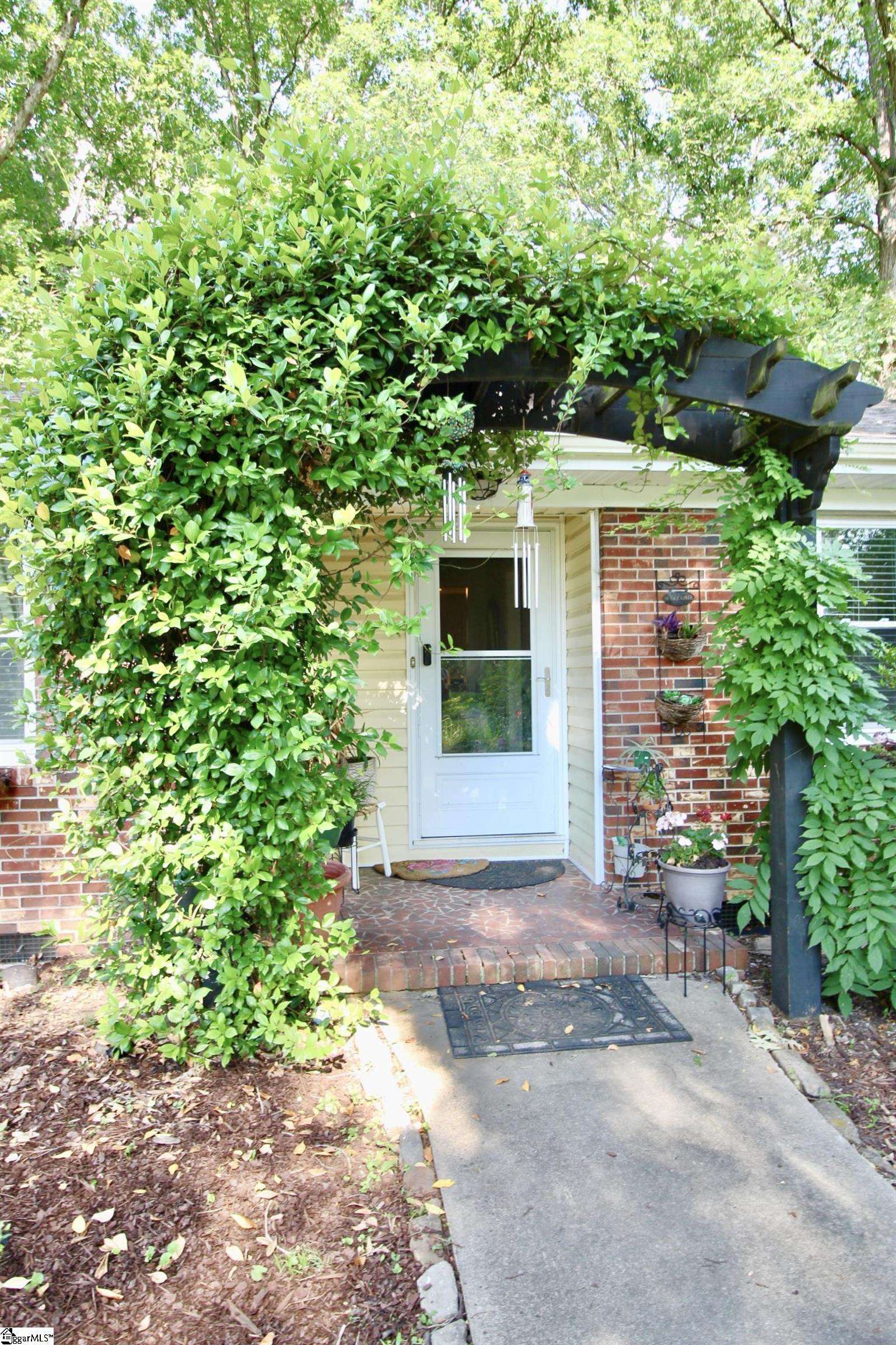 102 Coral, Taylors, South Carolina image 2
