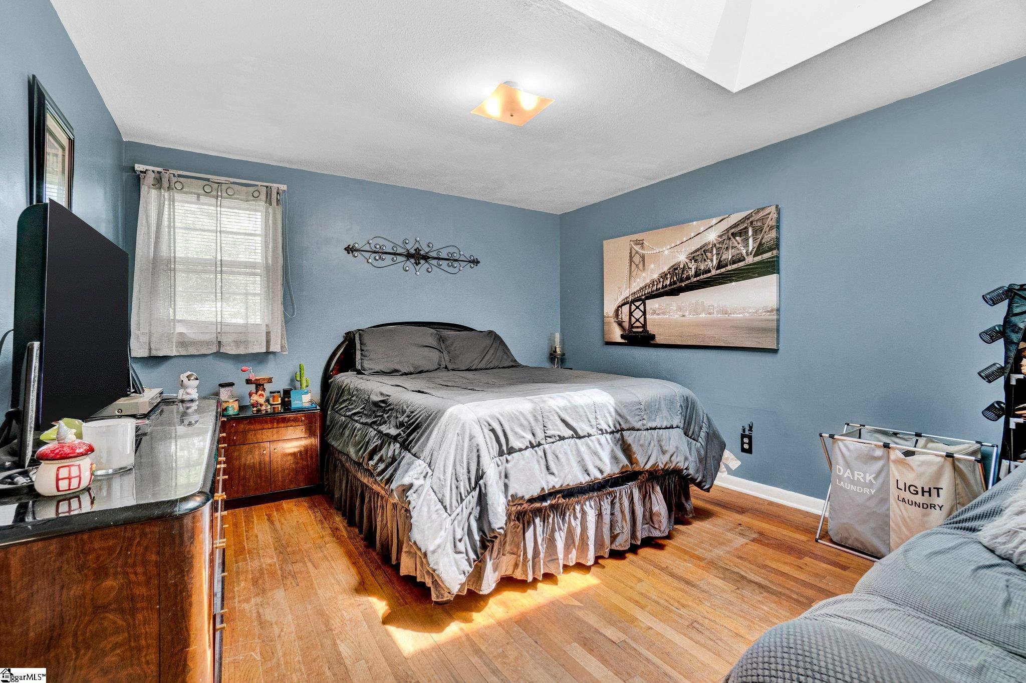302 Douglas, Laurens, South Carolina image 17