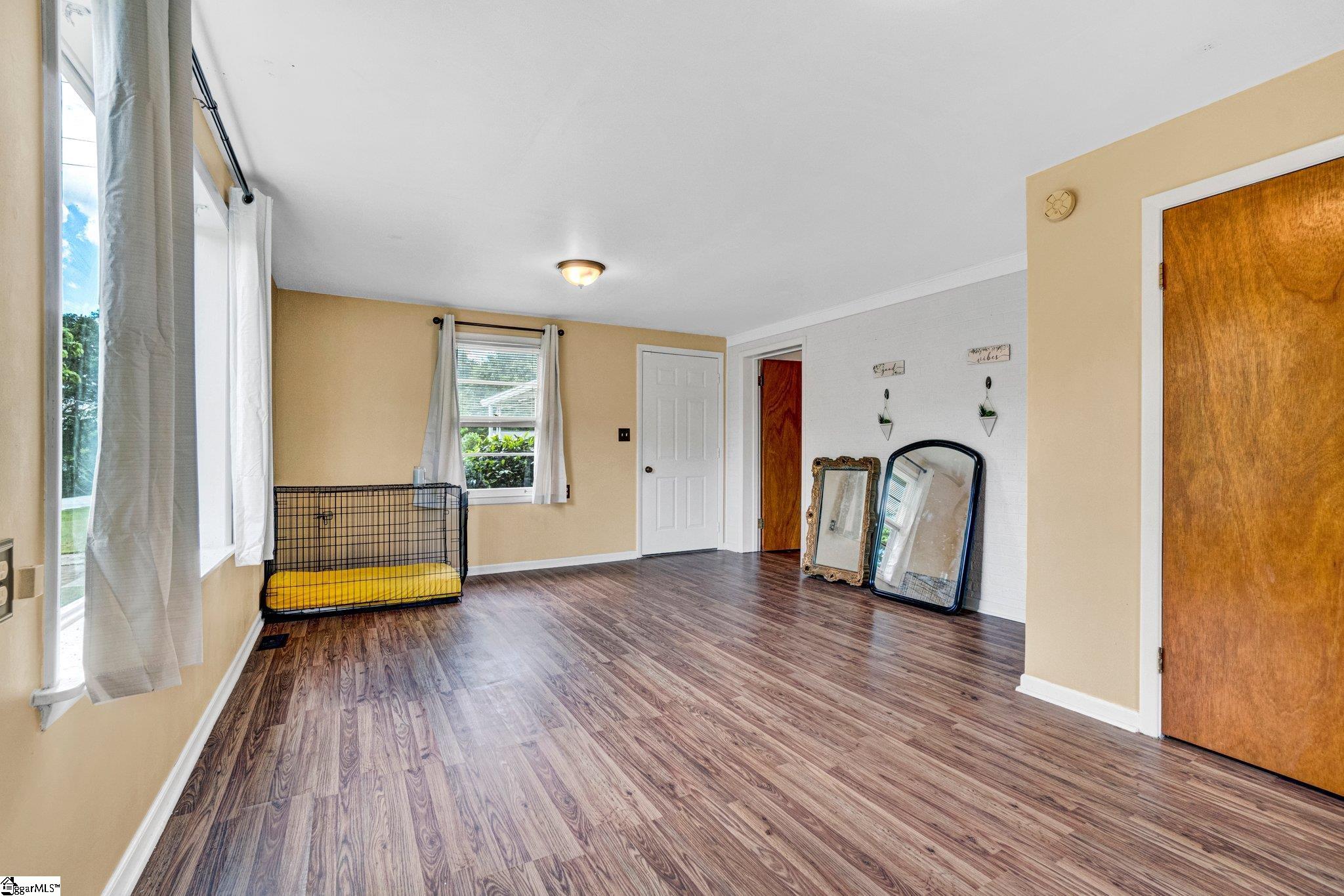 302 Douglas, Laurens, South Carolina image 26