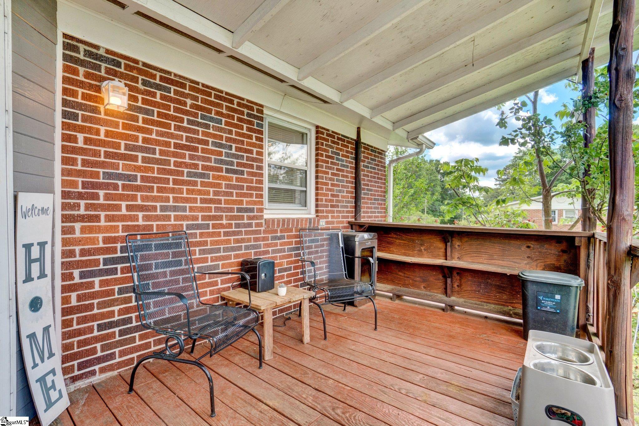 302 Douglas, Laurens, South Carolina image 27