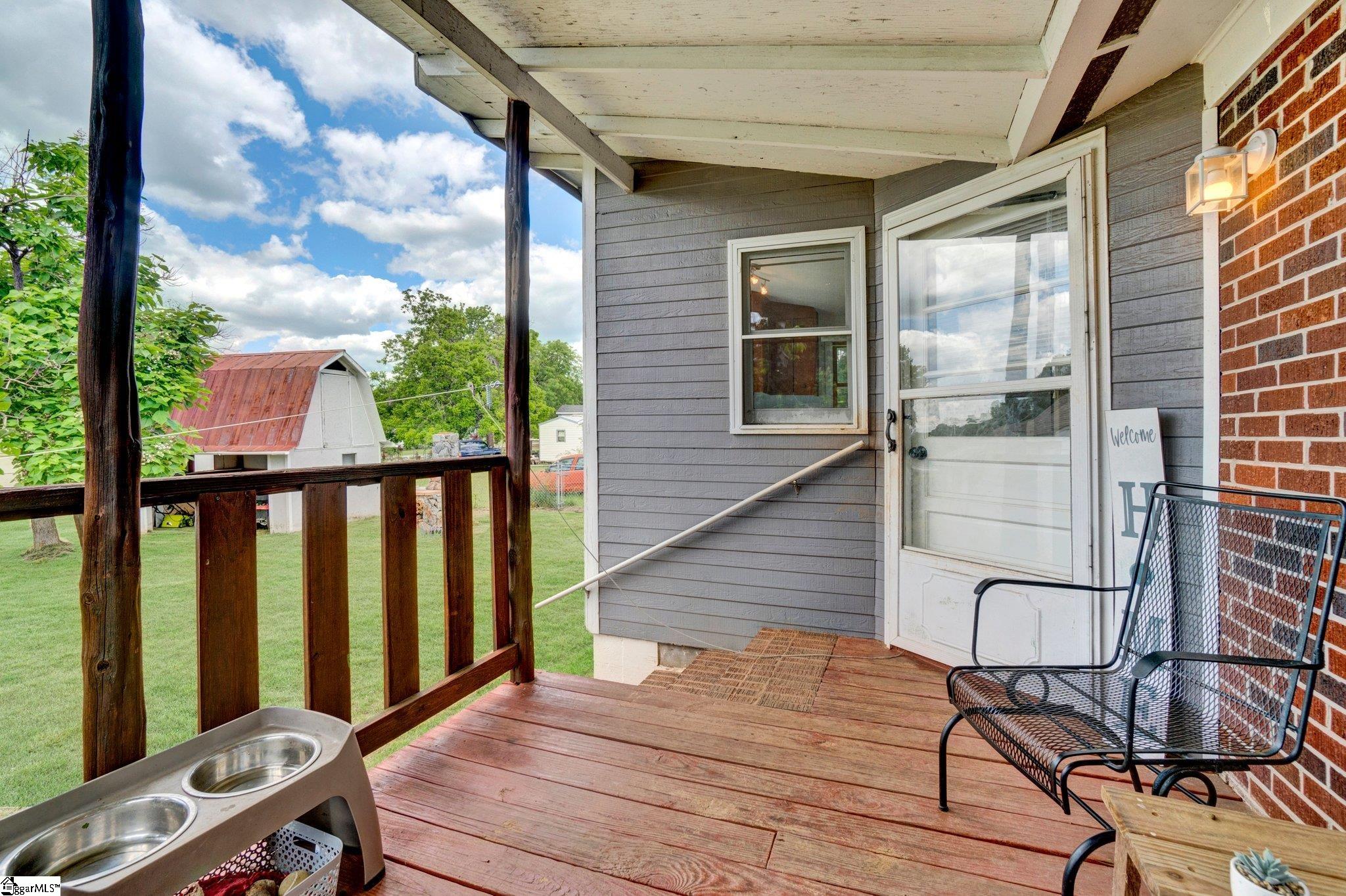 302 Douglas, Laurens, South Carolina image 28