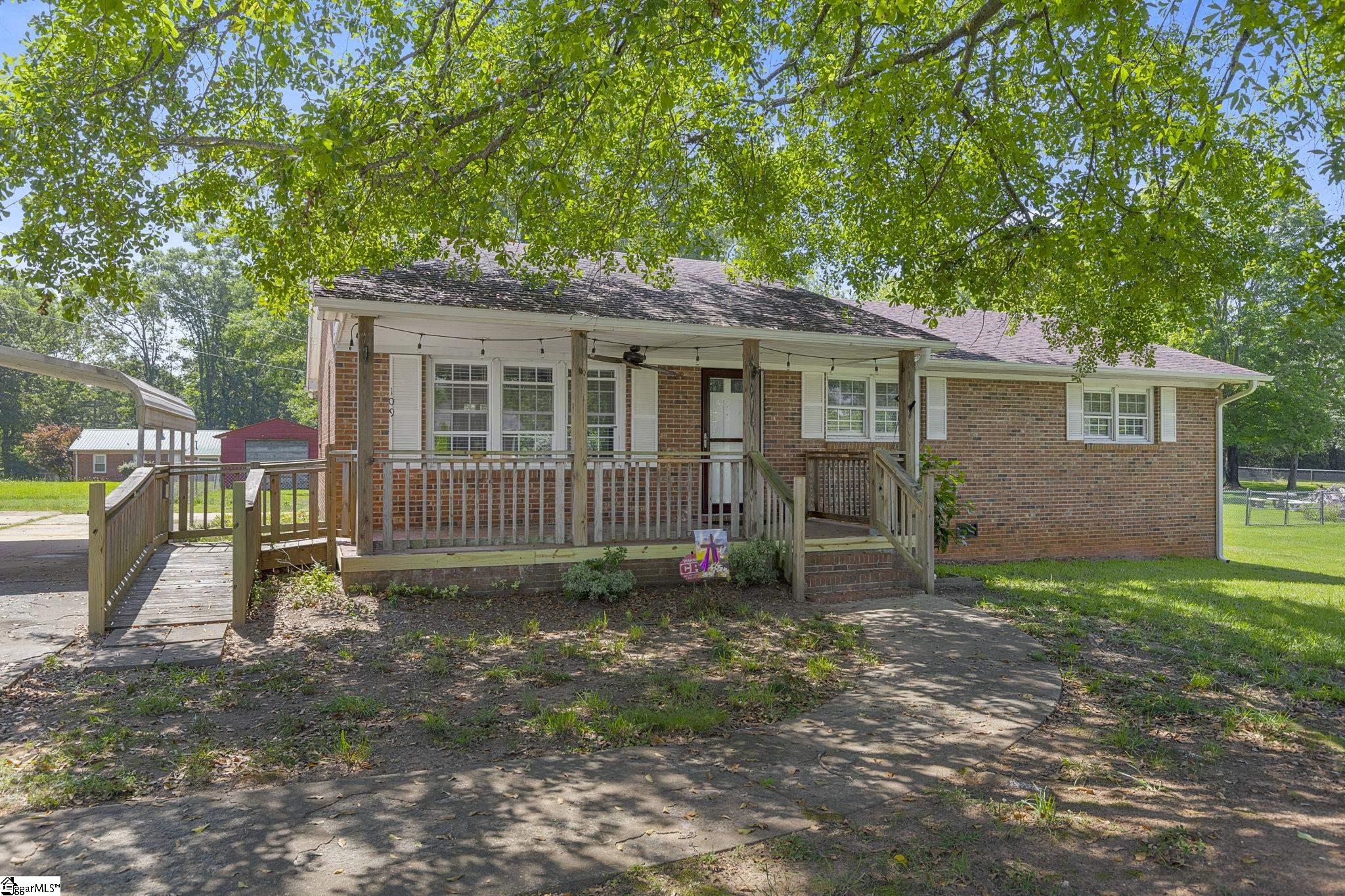 109 Crystal, Cowpens, South Carolina image 2