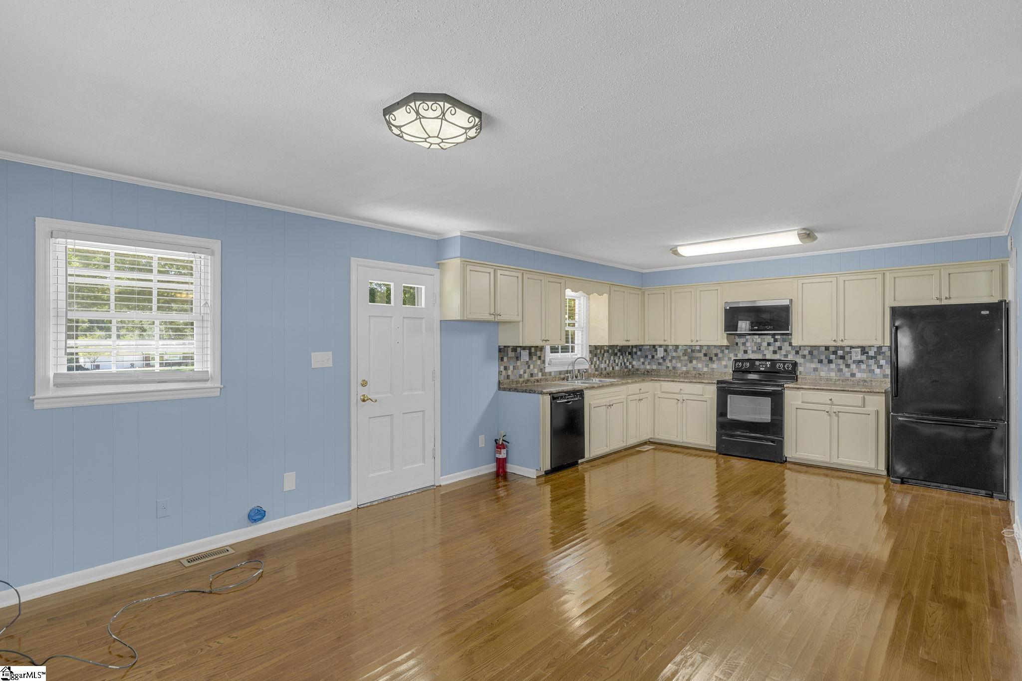 109 Crystal, Cowpens, South Carolina image 12