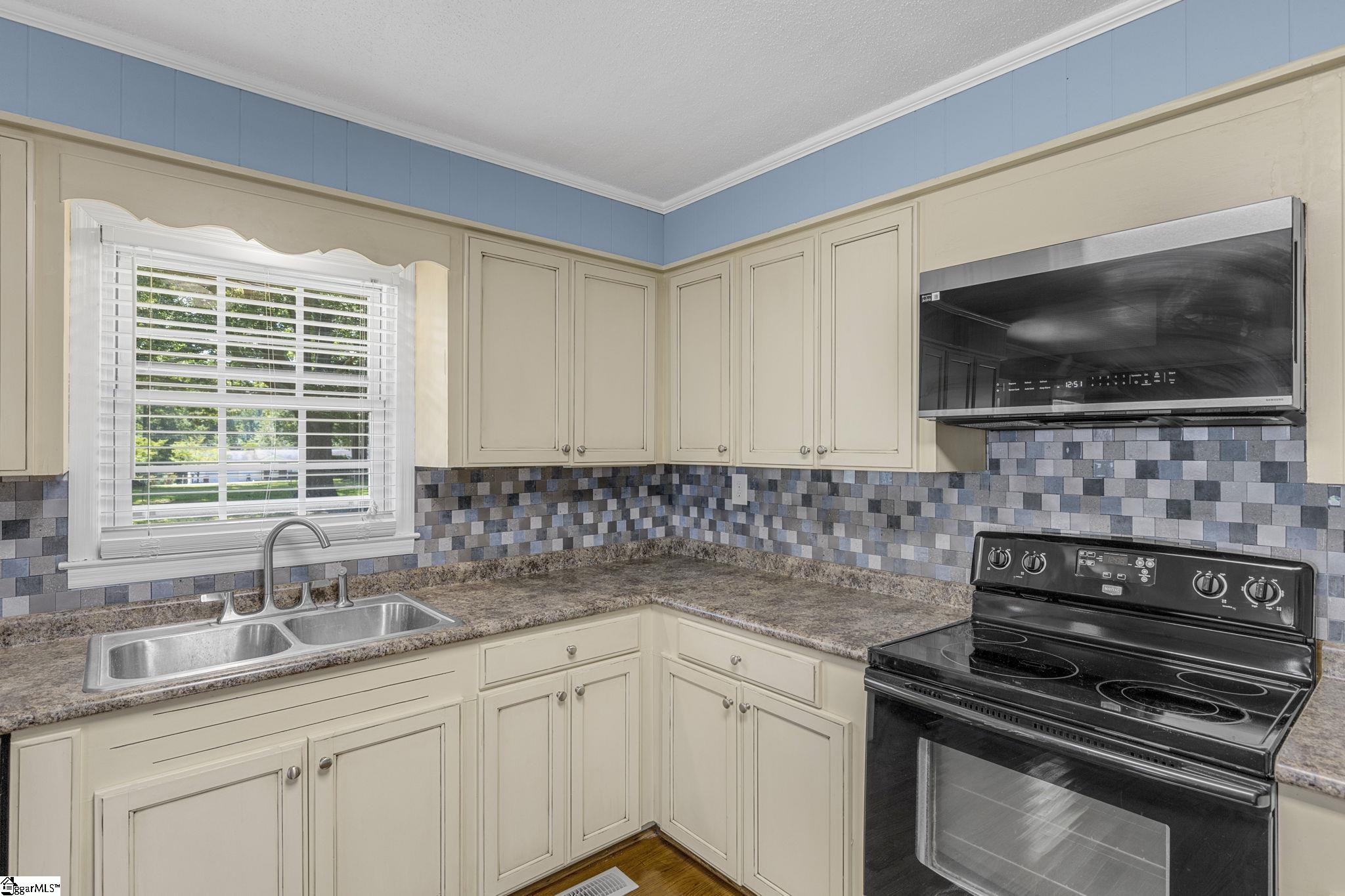 109 Crystal, Cowpens, South Carolina image 17
