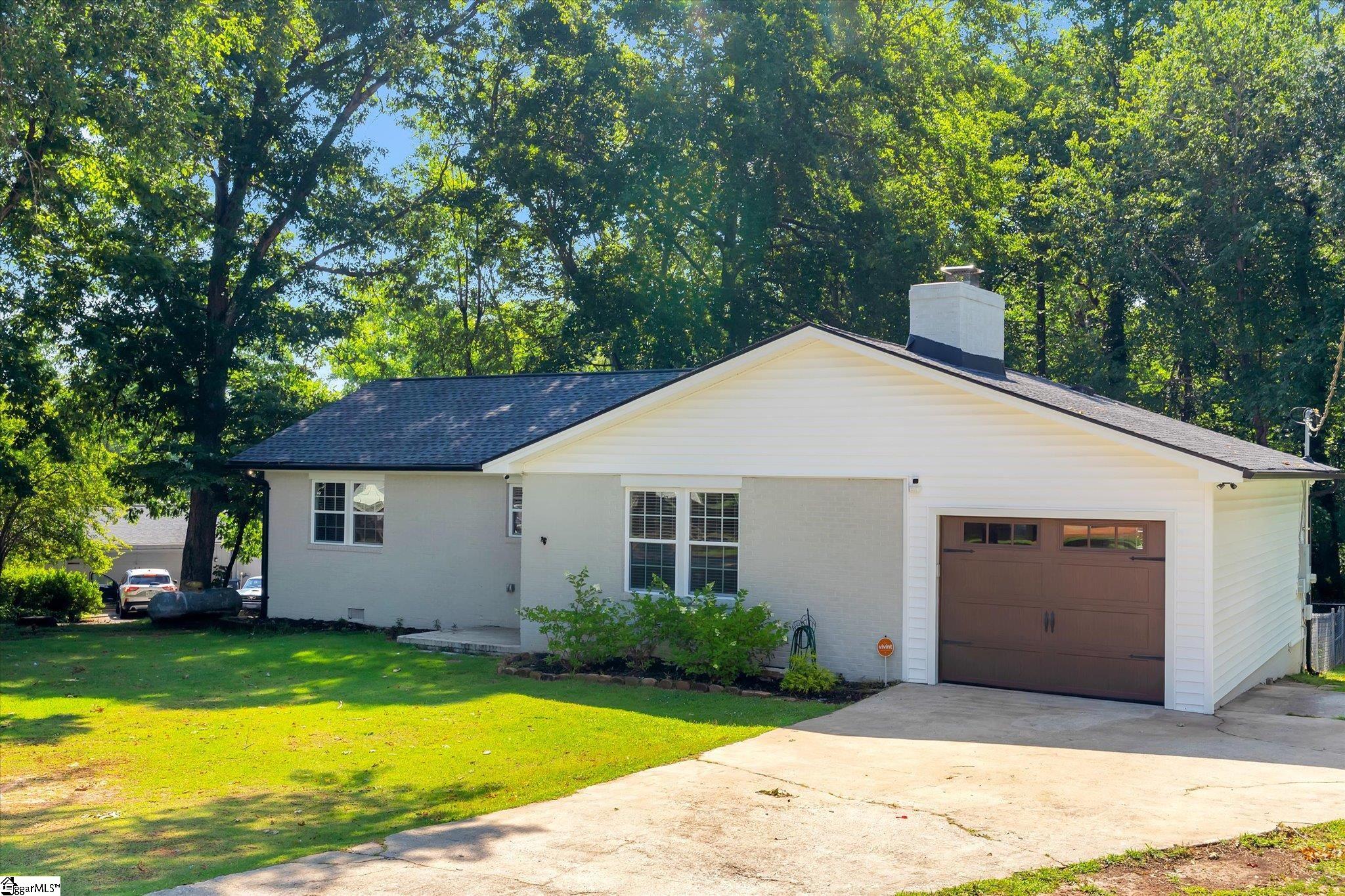 210 Paris View, Travelers Rest, South Carolina image 2