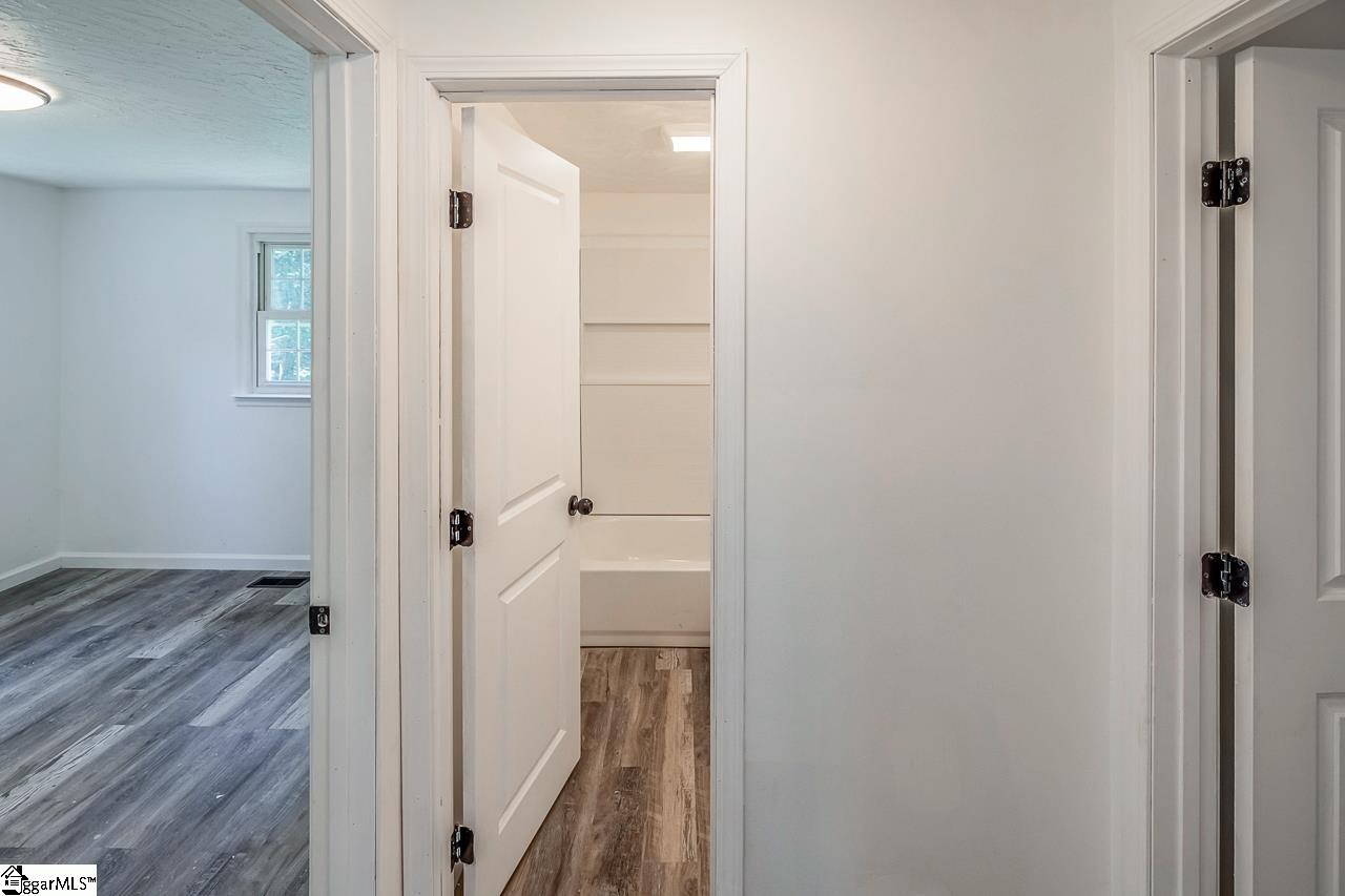 2950 92, Enoree, South Carolina image 15