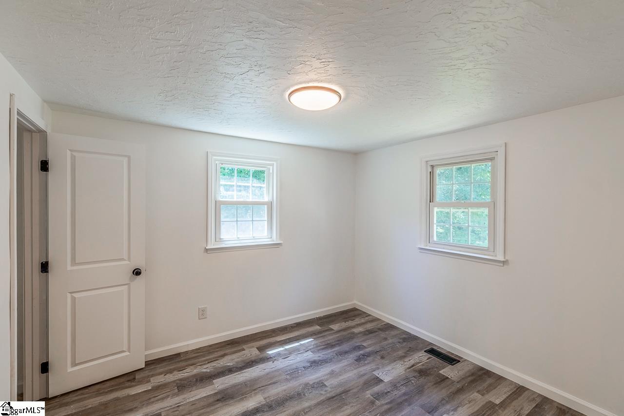 2950 92, Enoree, South Carolina image 18