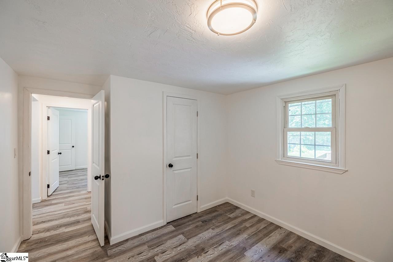 2950 92, Enoree, South Carolina image 23