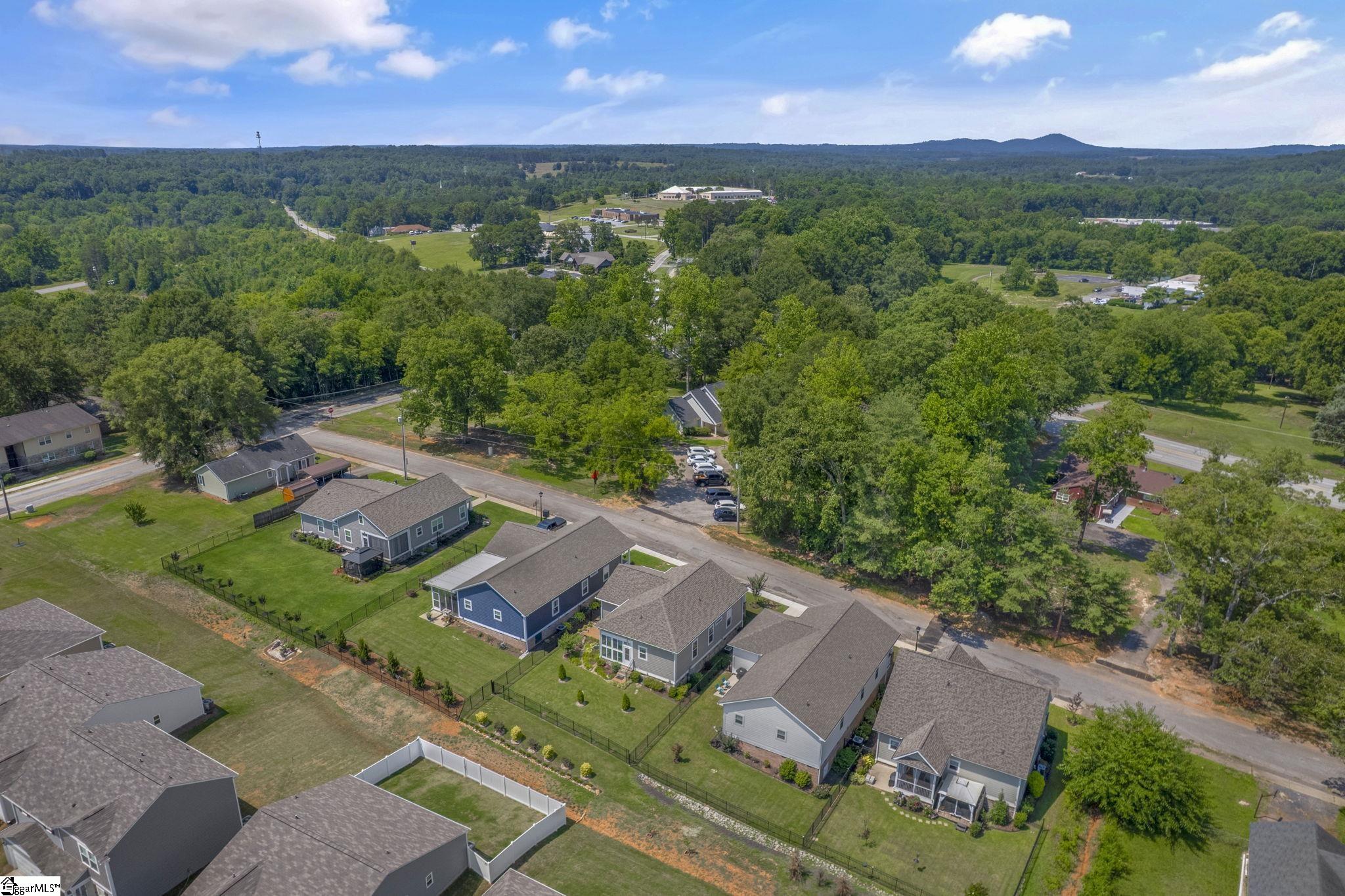 201 Pendleton Street, Pickens, South Carolina image 33