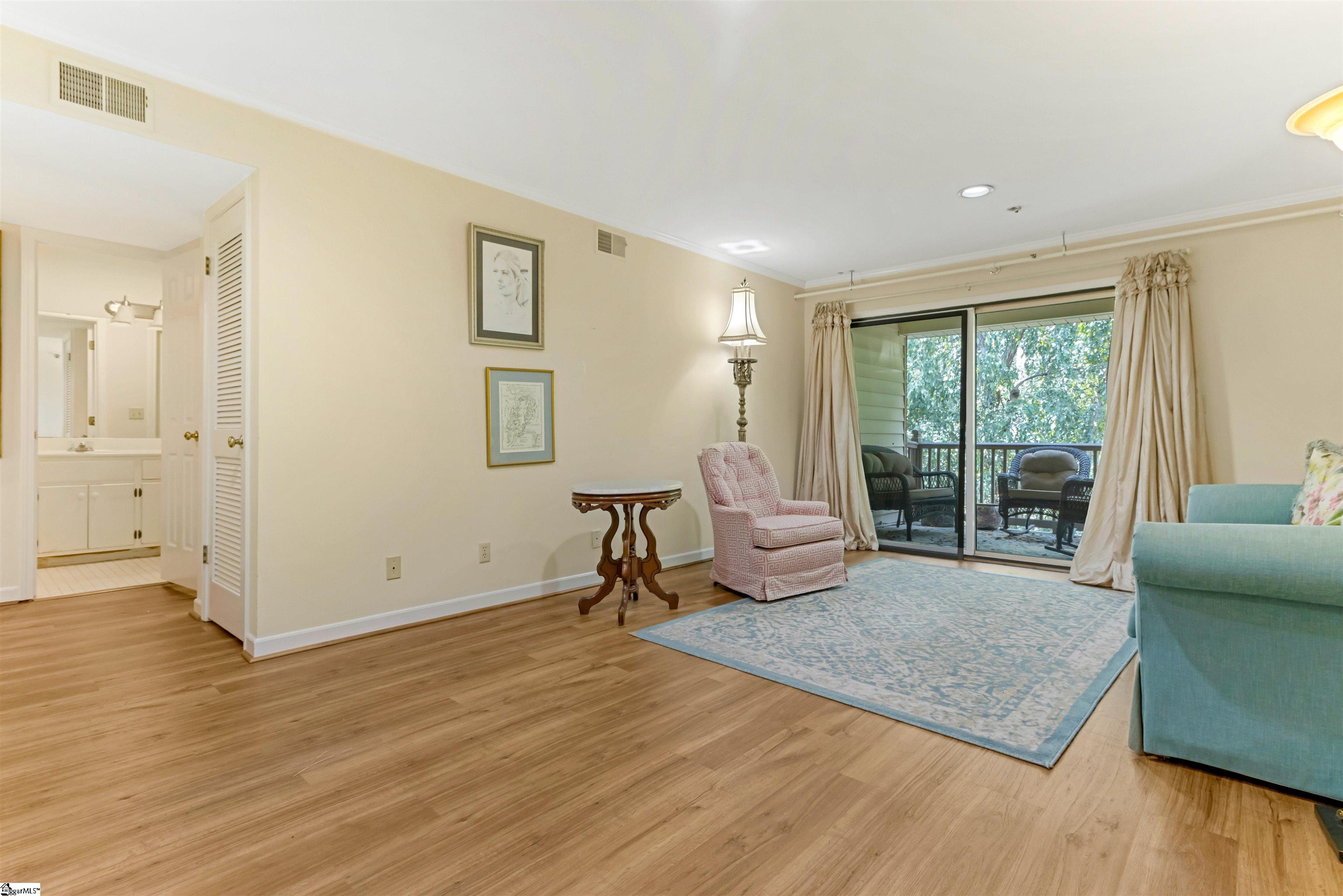 110 Swansgate, Greenville, South Carolina image 2