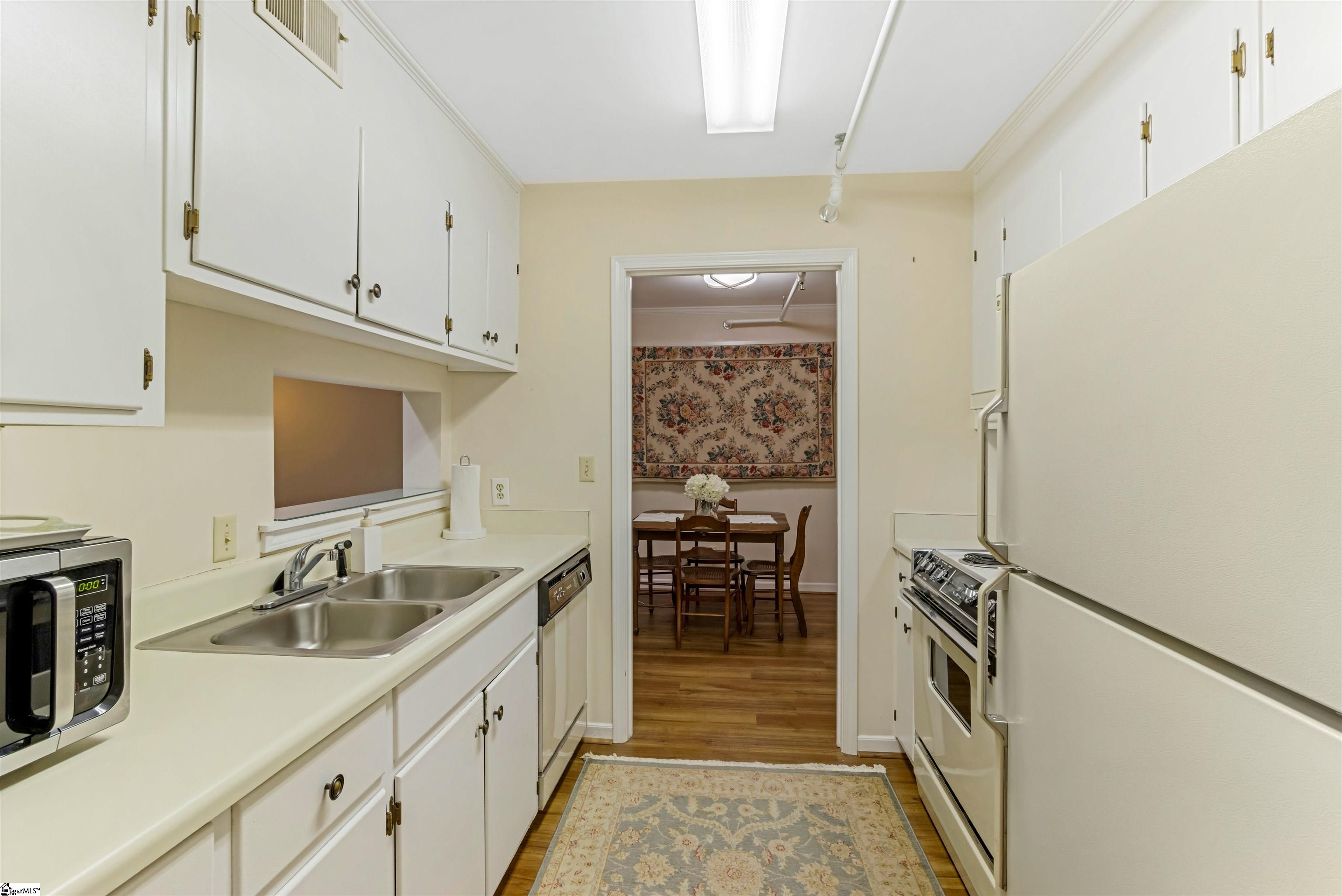 110 Swansgate, Greenville, South Carolina image 6