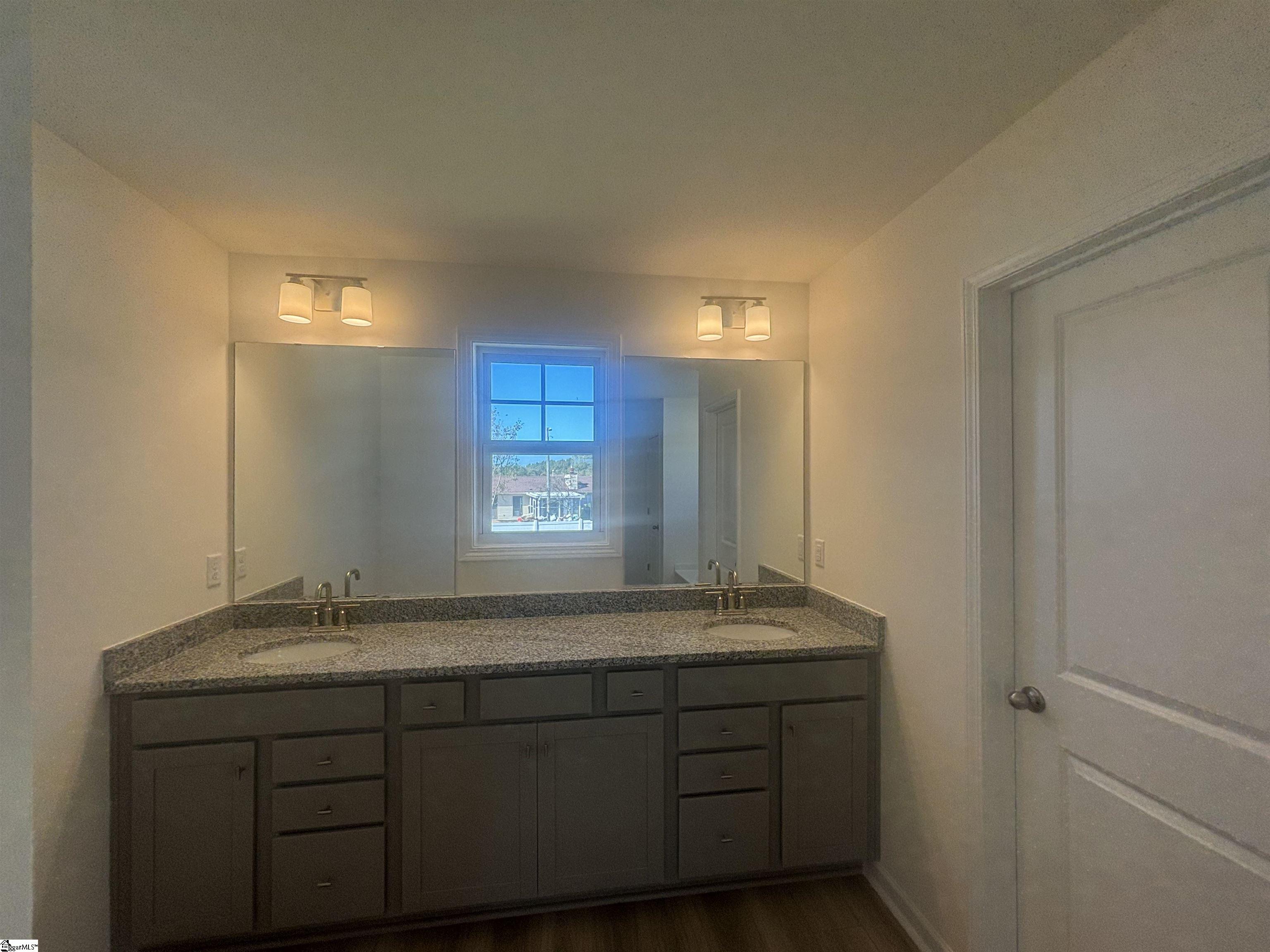 MLS #1562056 image #17