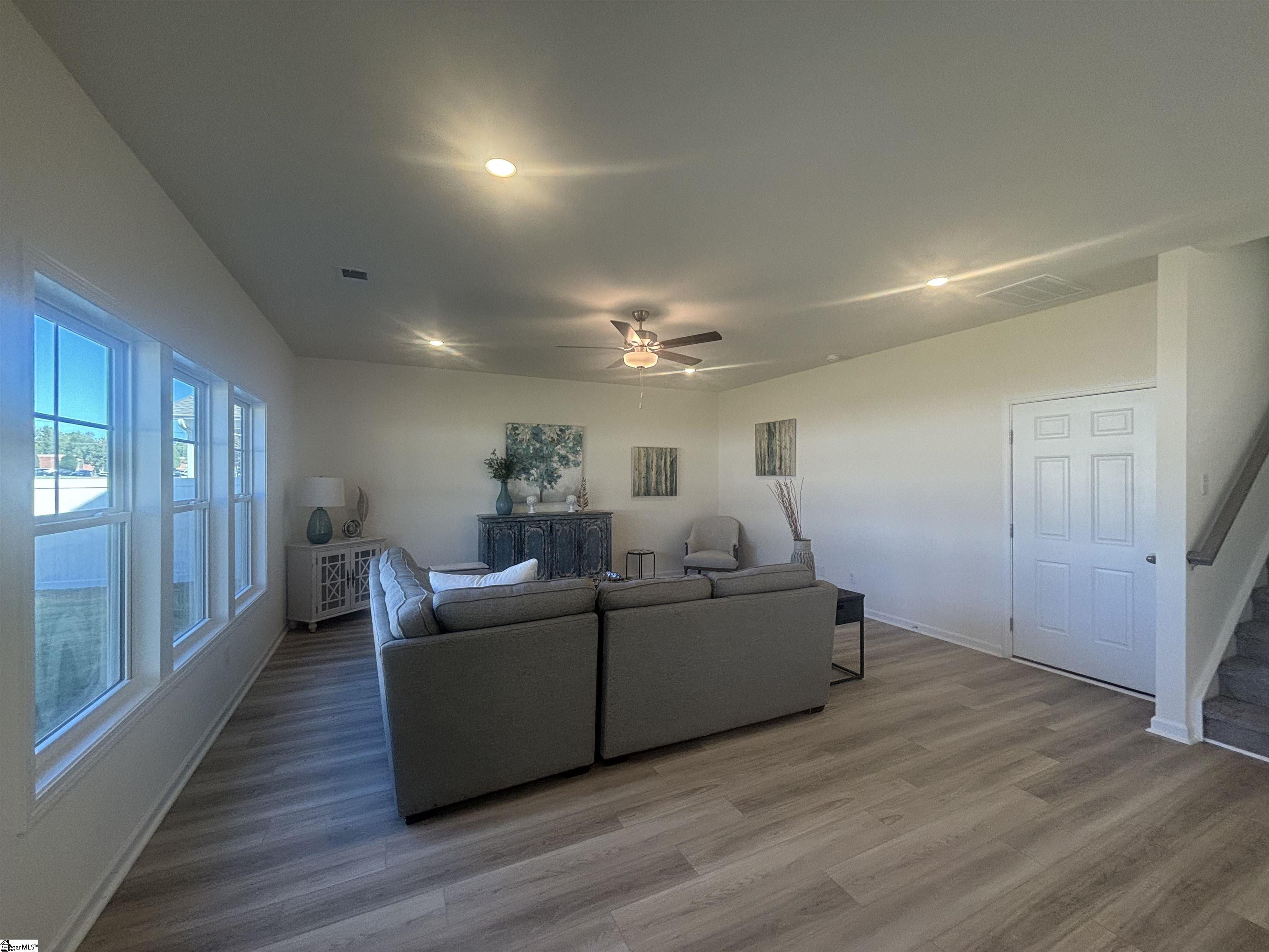 MLS #1562056 image #9