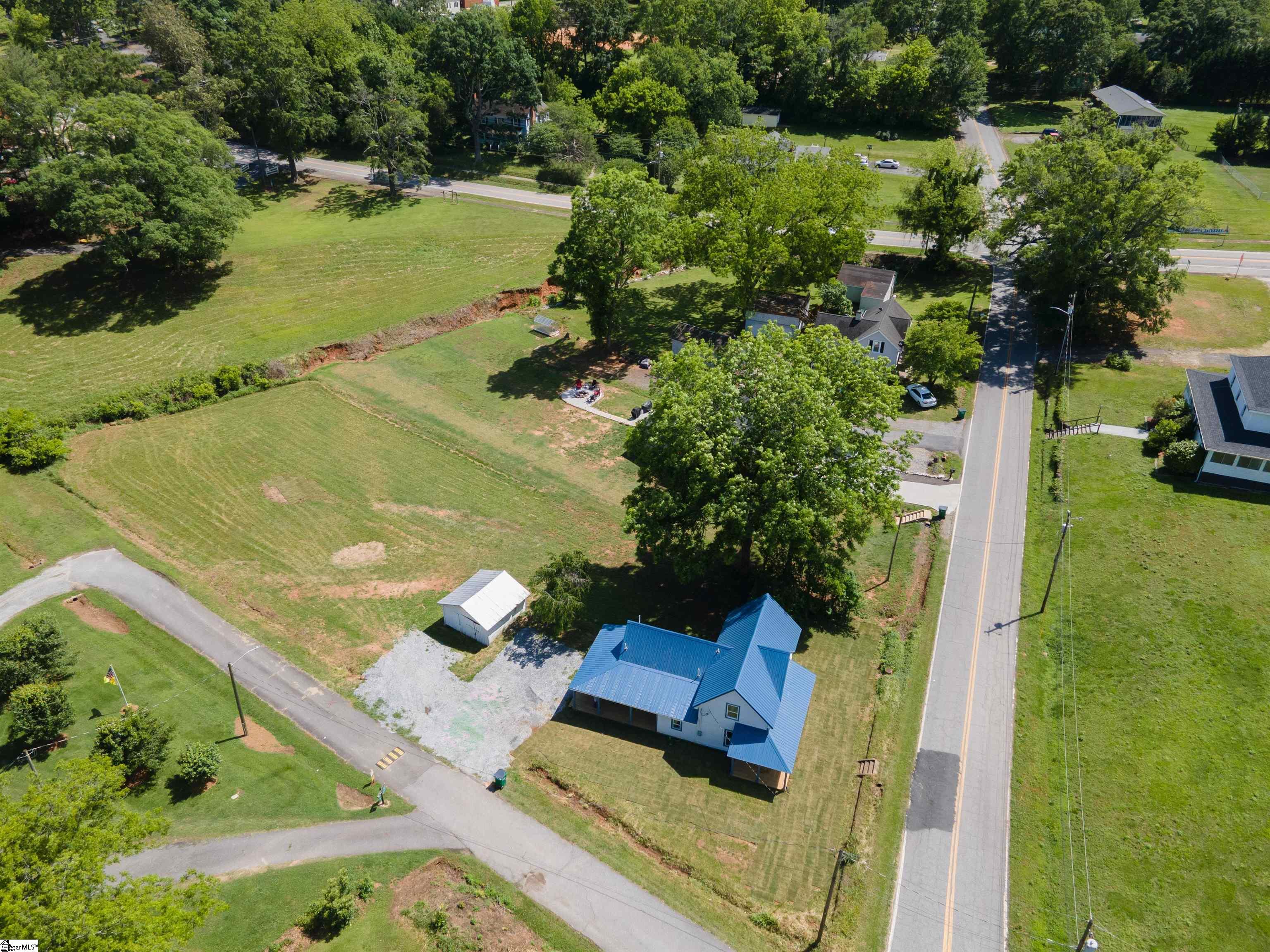 114 Montgomery, Campobello, South Carolina image 2