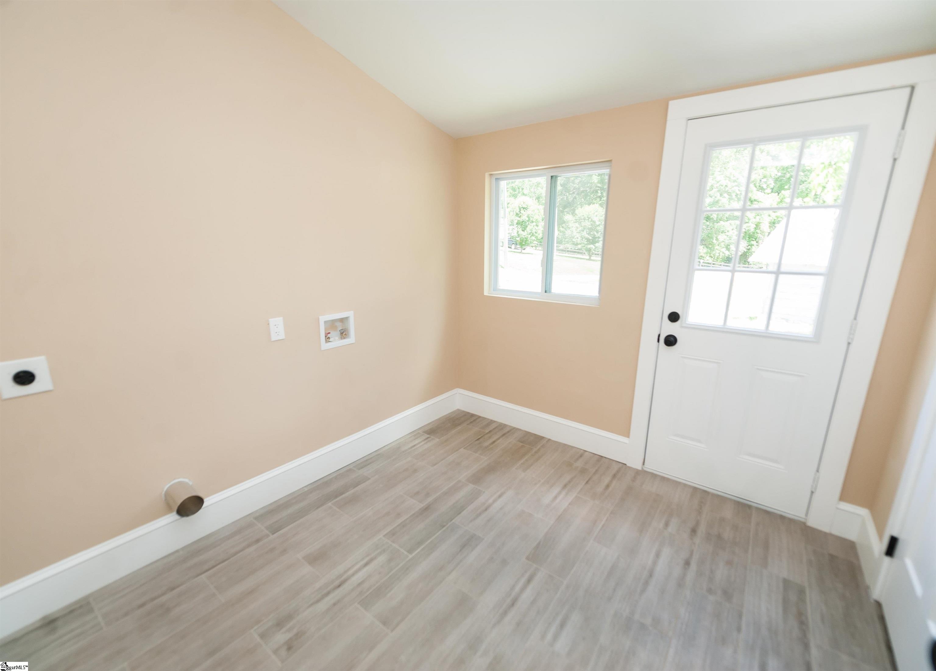 114 Montgomery, Campobello, South Carolina image 18