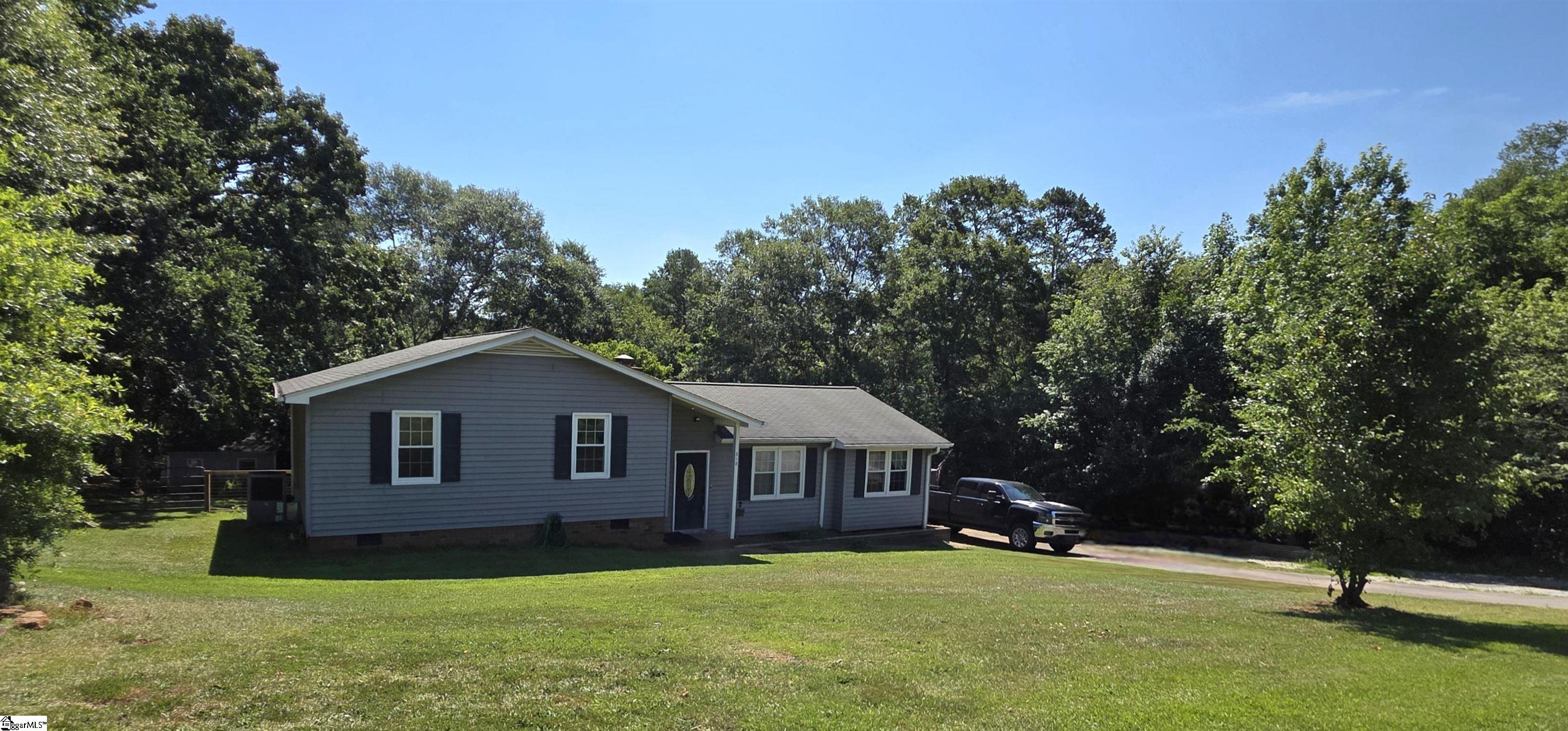 318 Country Glen, Pelzer, South Carolina image 1