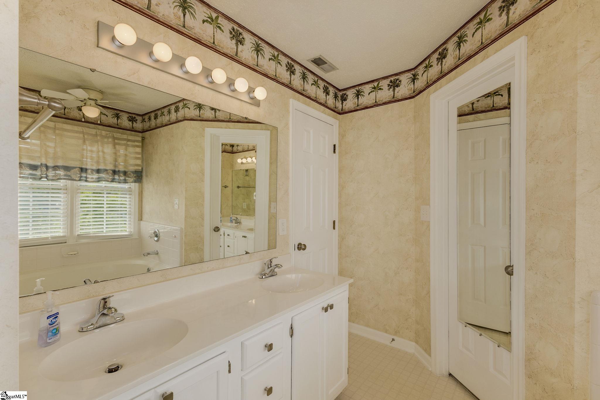 7 Hyde Park, Mauldin, South Carolina image 27