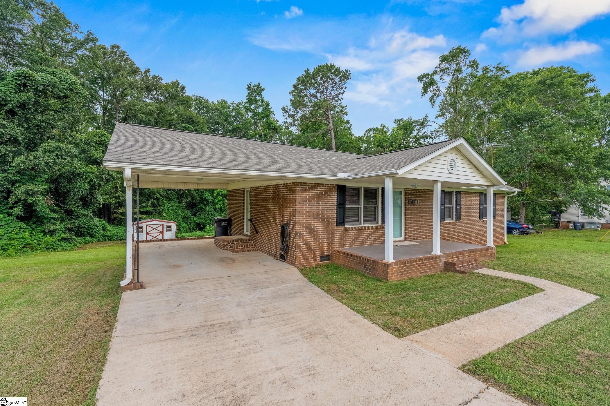 307 Lakeview, Laurens, South Carolina image 2