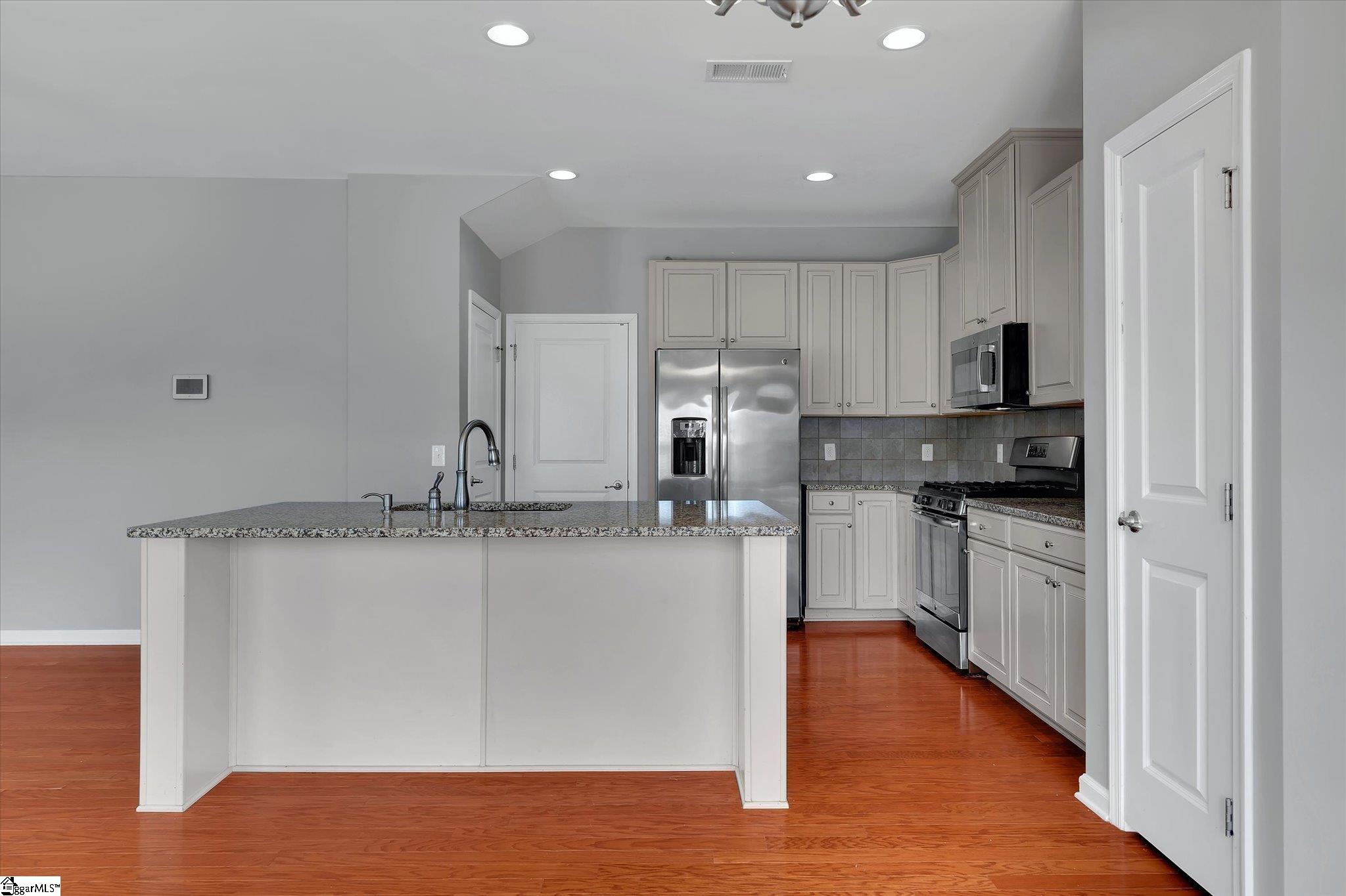 MLS #1562245 image #12