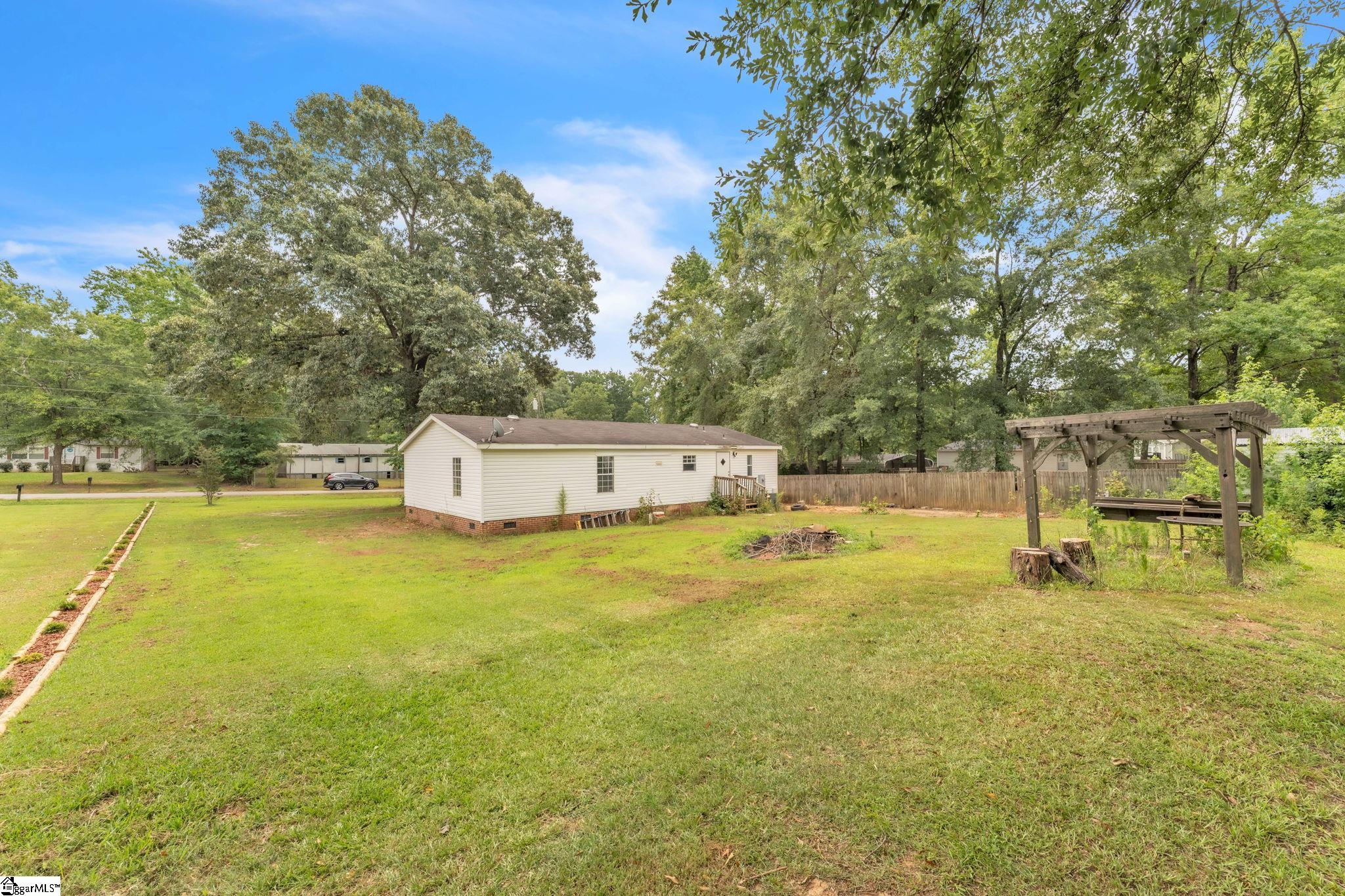 205 Chevy Chase, Pelzer, South Carolina image 2