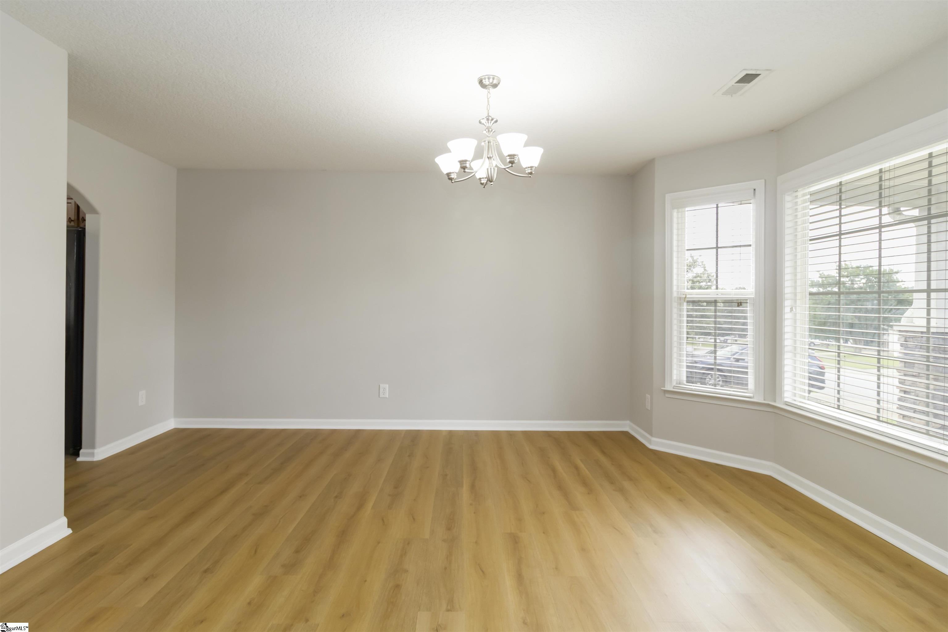 19 Tigris, Greenville, South Carolina image 7
