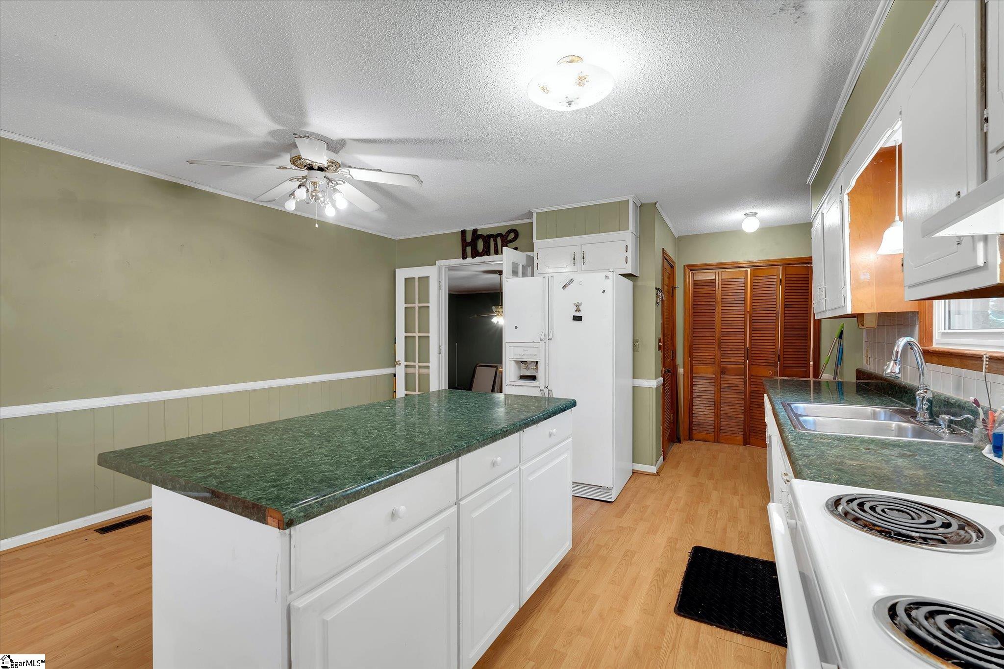 15 Suttles, Campobello, South Carolina image 25