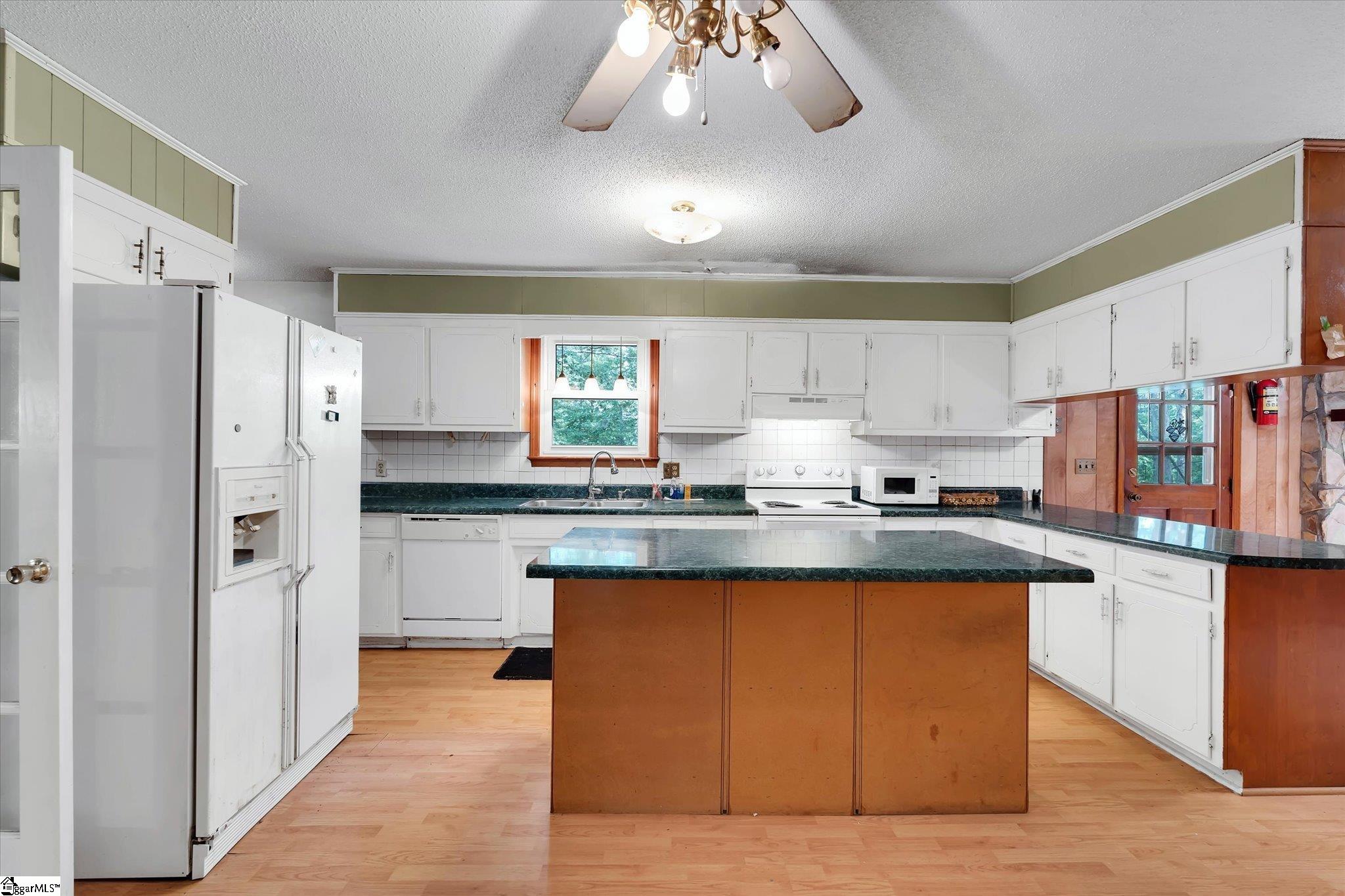 15 Suttles, Campobello, South Carolina image 28