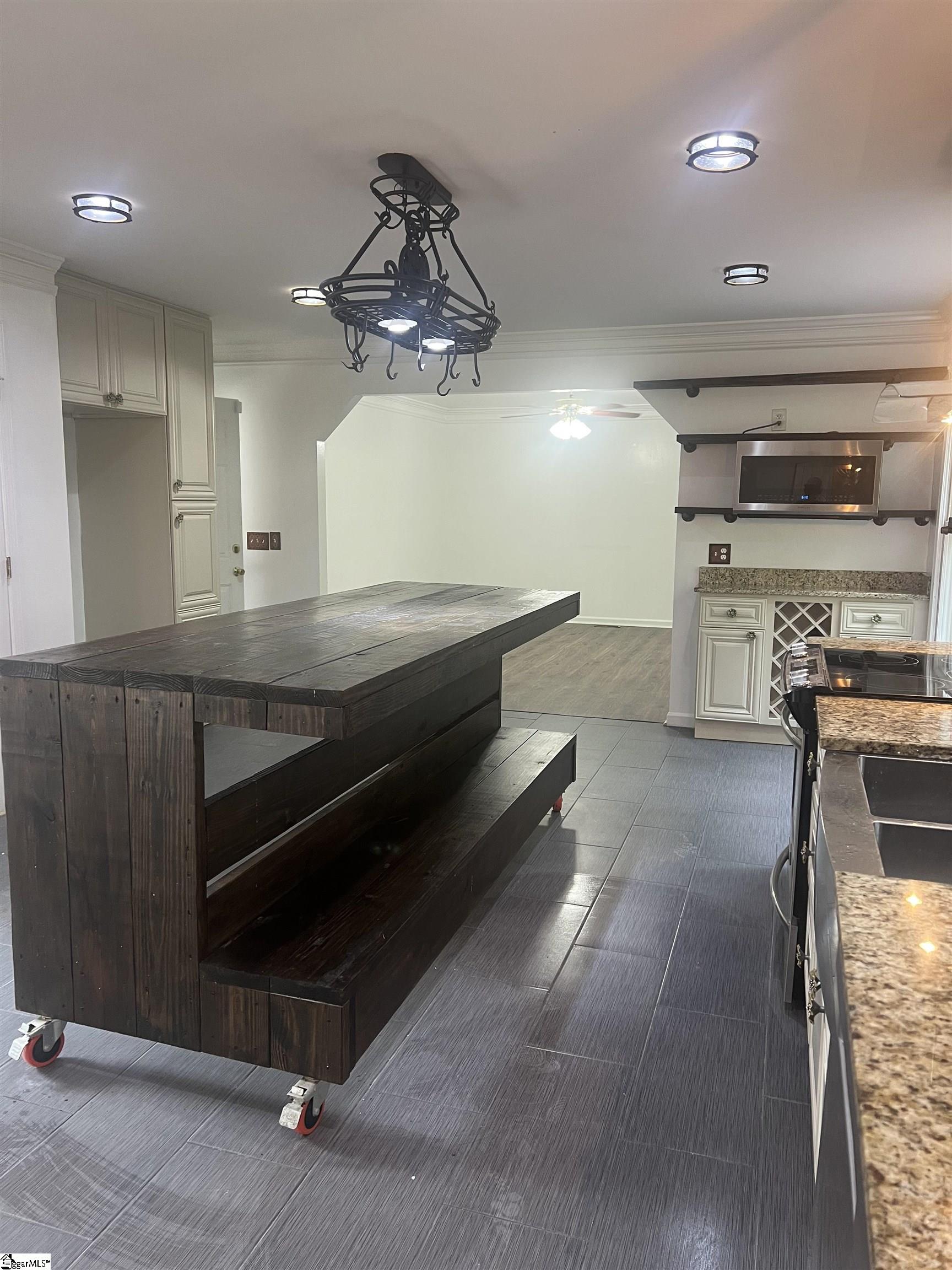 MLS #1562337 image #16