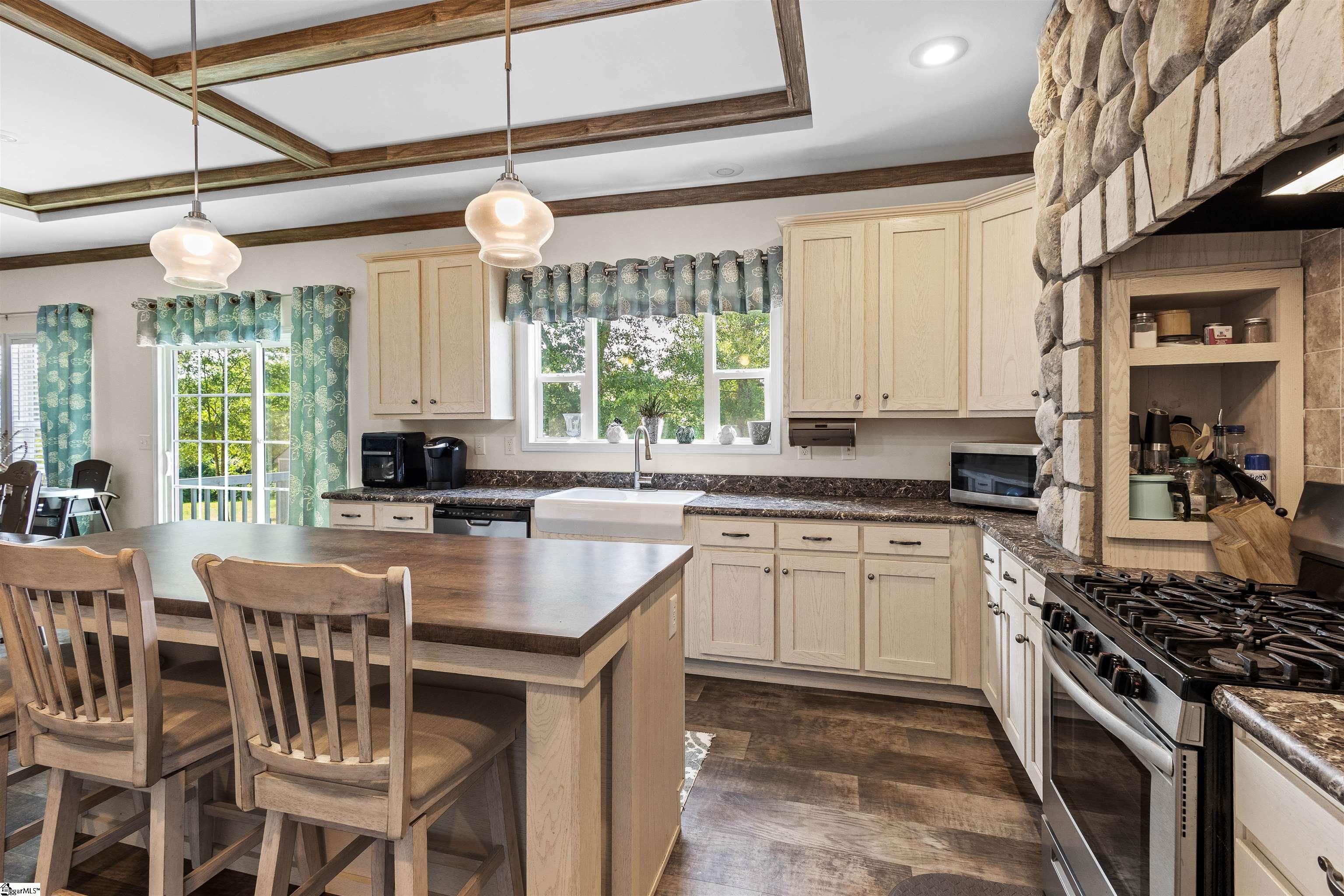 118 Garst Springs, Pelzer, South Carolina image 3