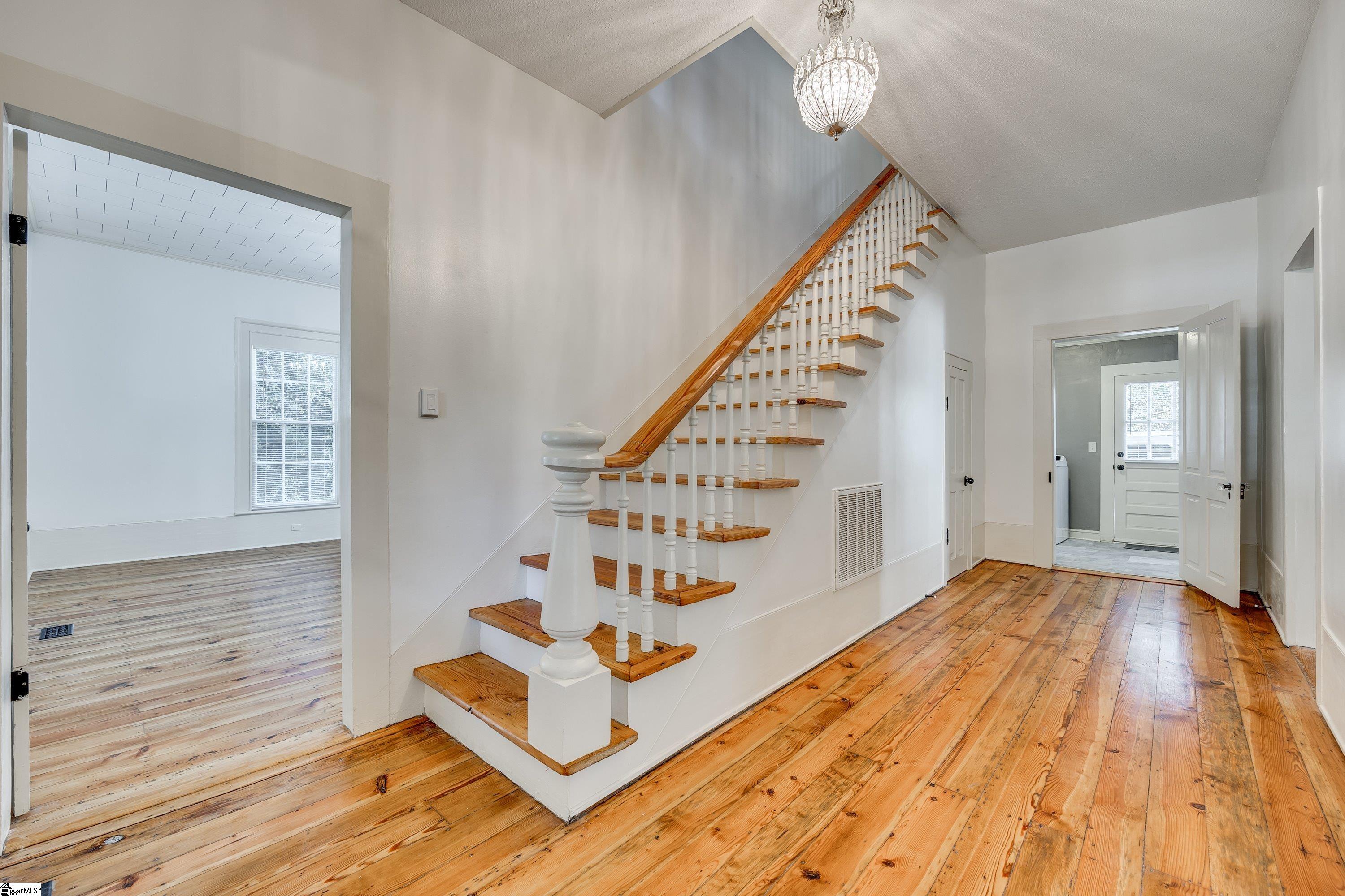 203 Kings Mountain, Clover, South Carolina image 3