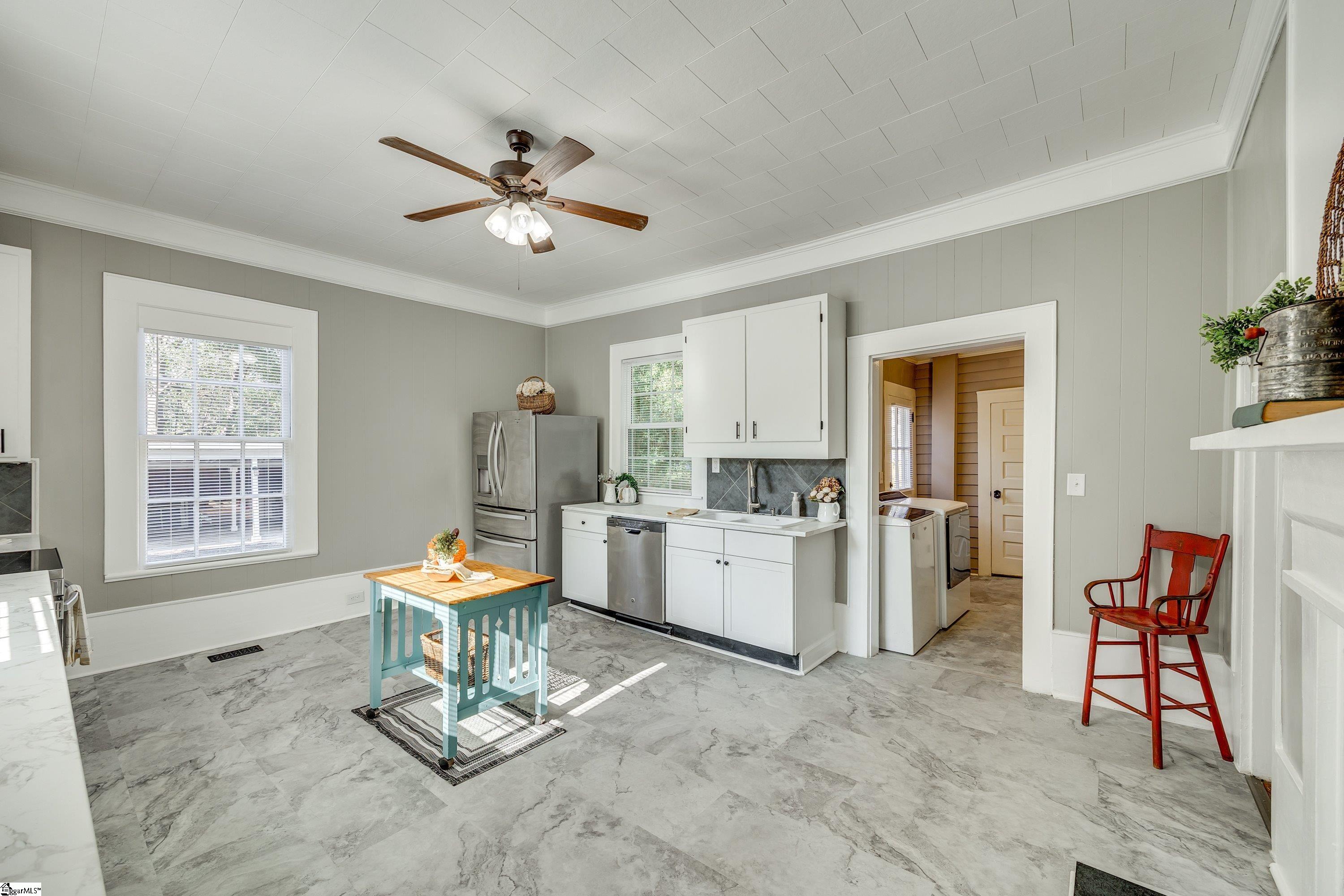 203 Kings Mountain, Clover, South Carolina image 9