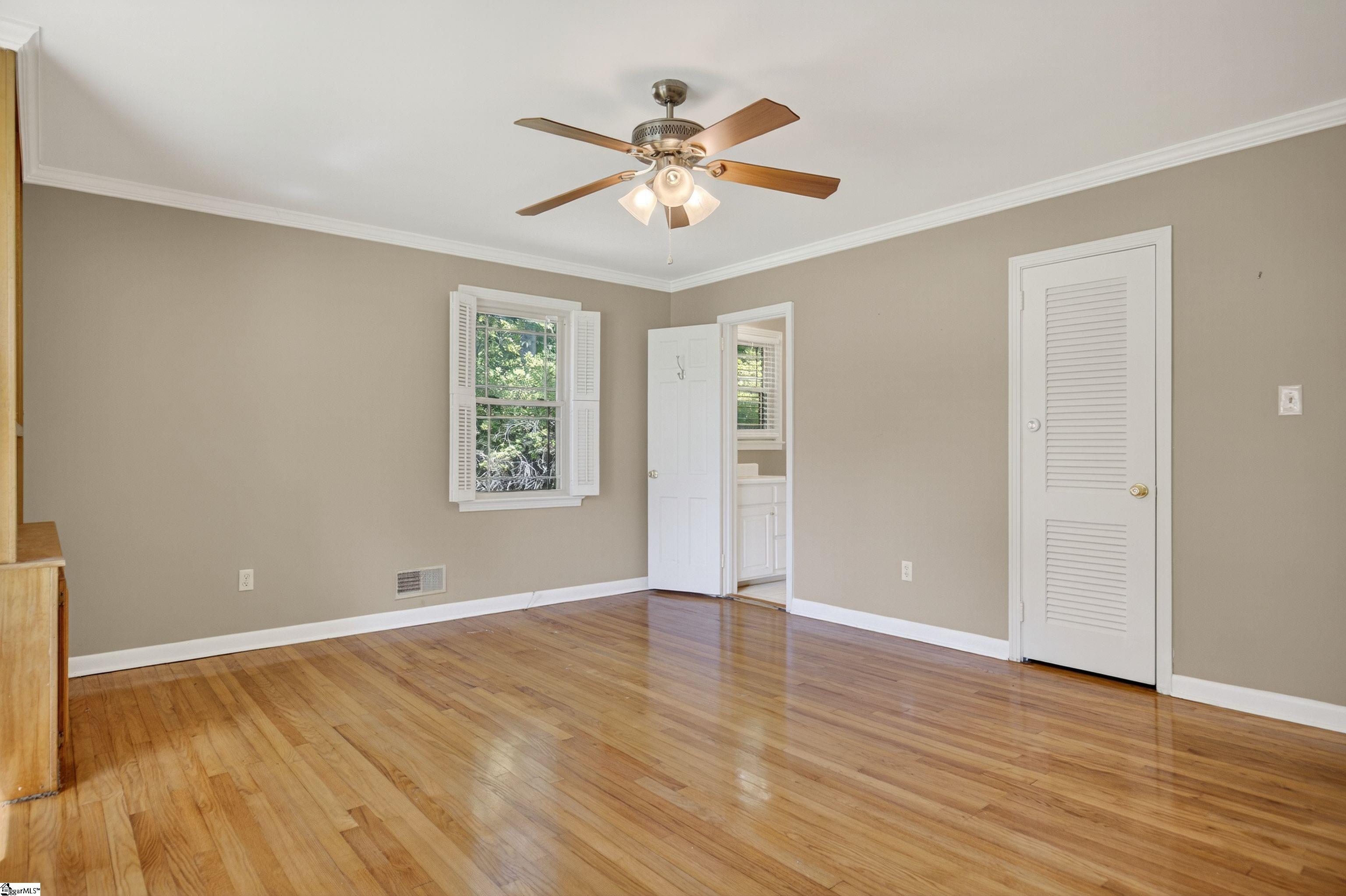 MLS #1562581 image #37