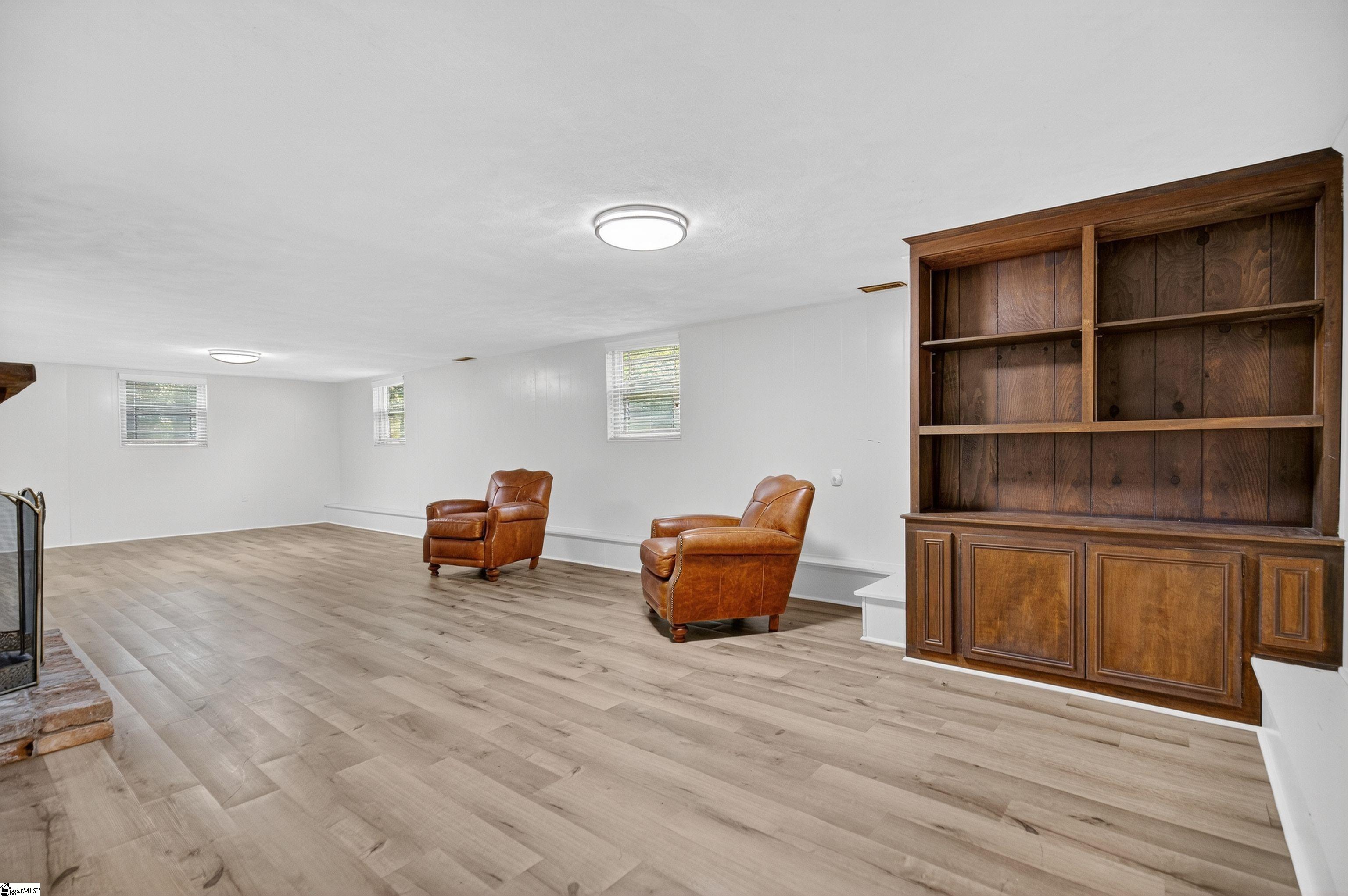 MLS #1562581 image #45