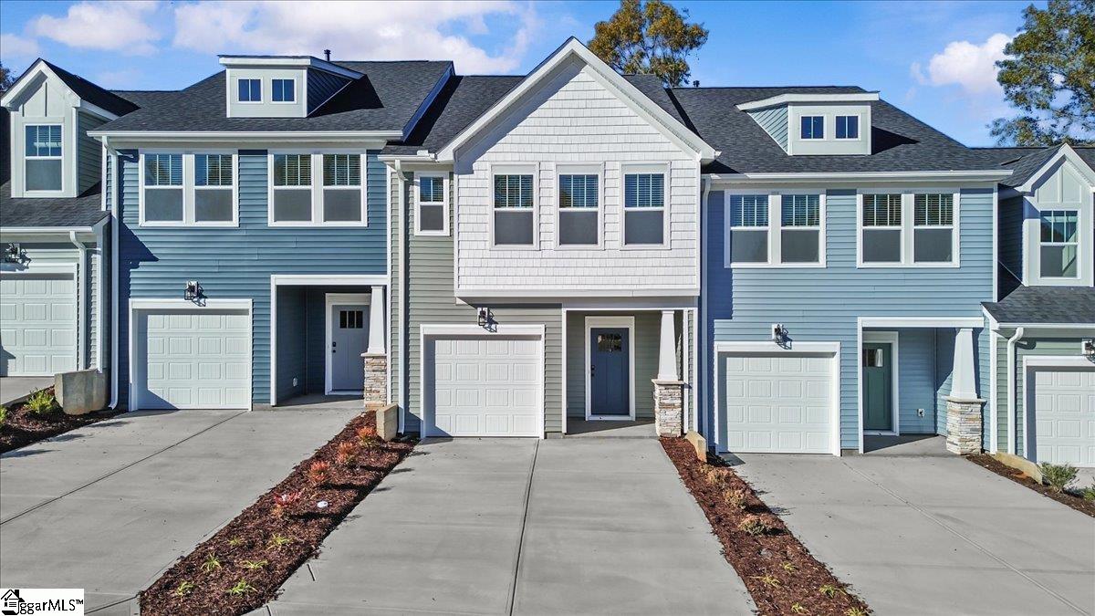 listing main picture