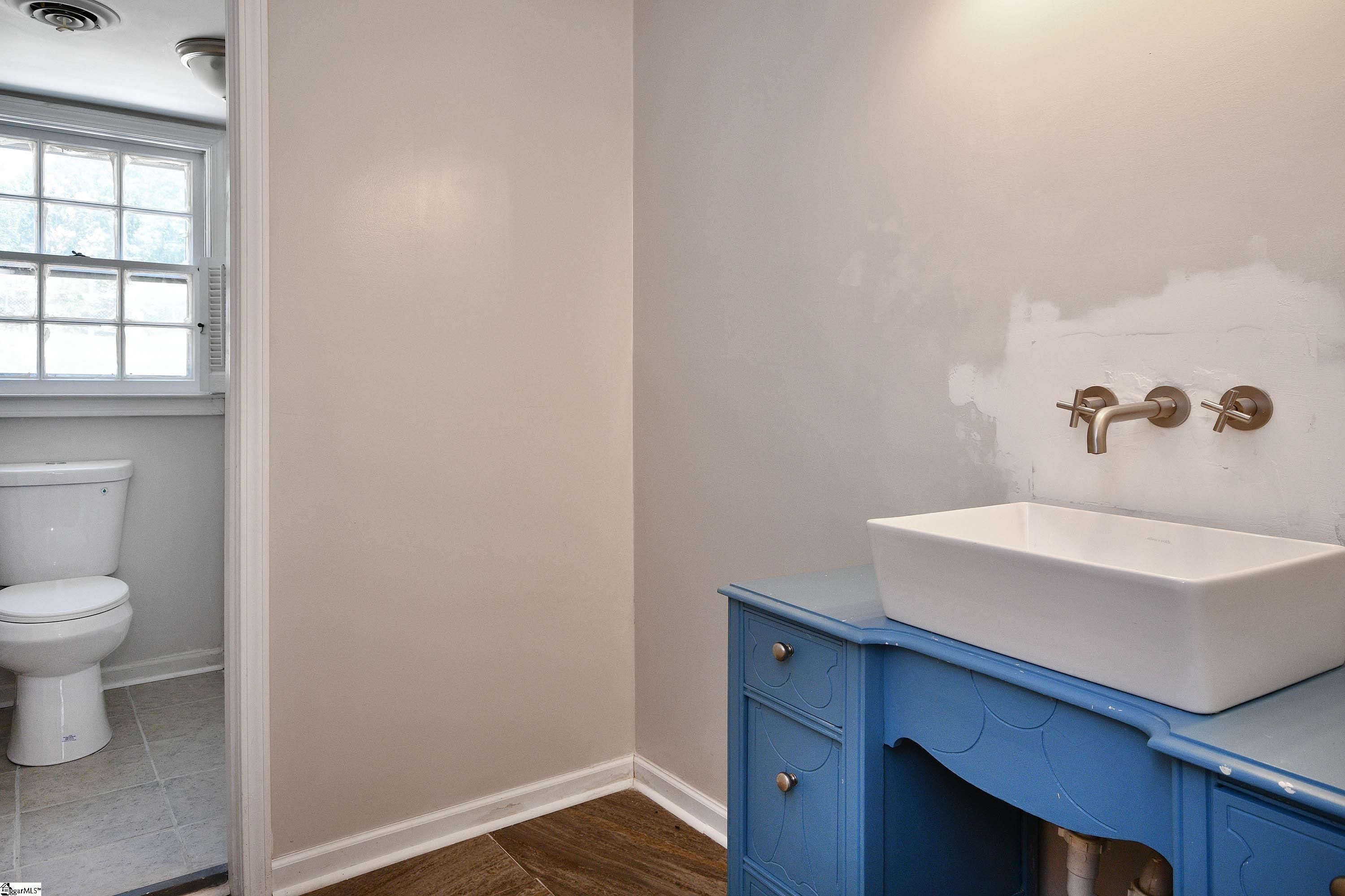 5 Donington, Greenville, South Carolina image 25
