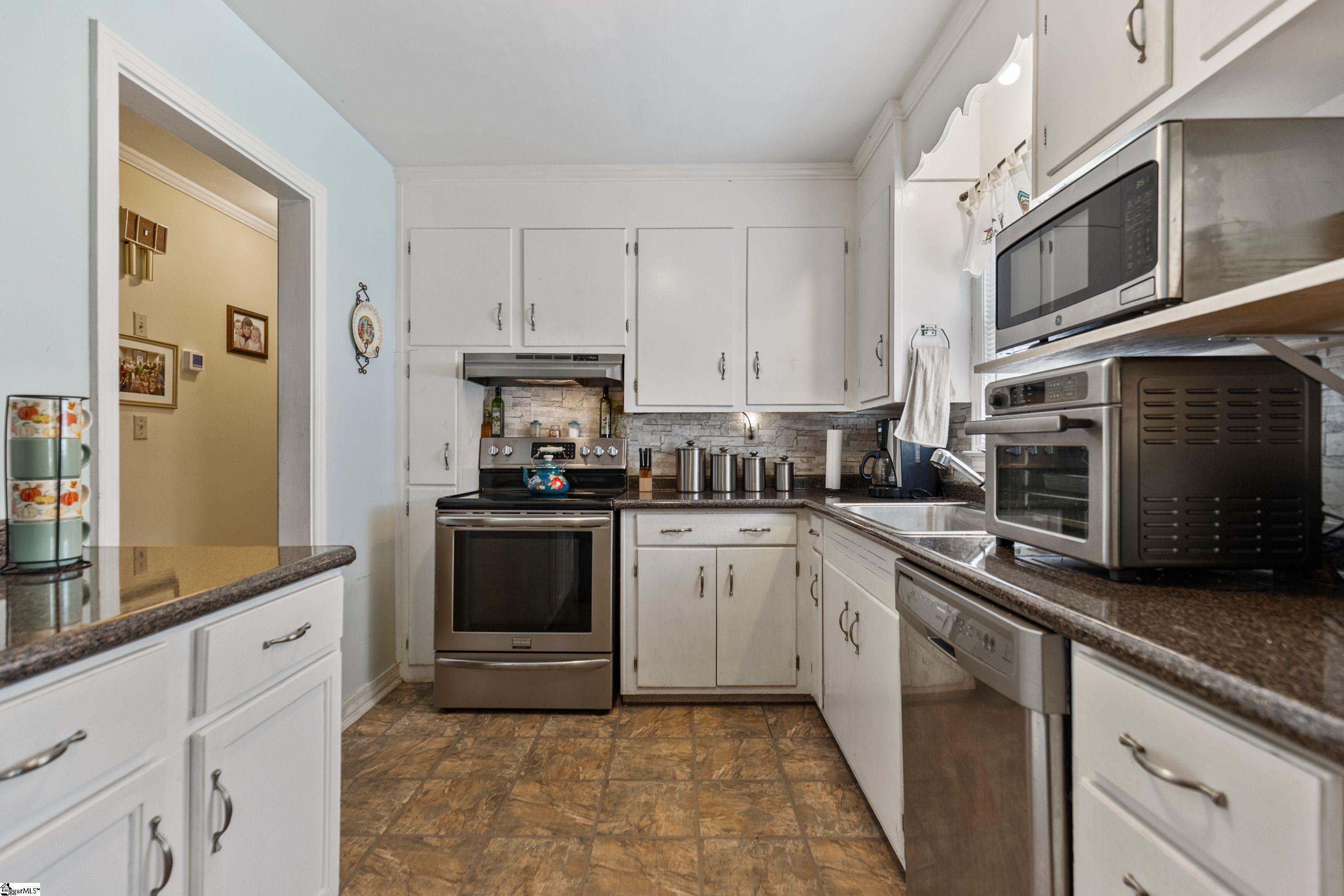 26 Farmington, Greenville, South Carolina image 6