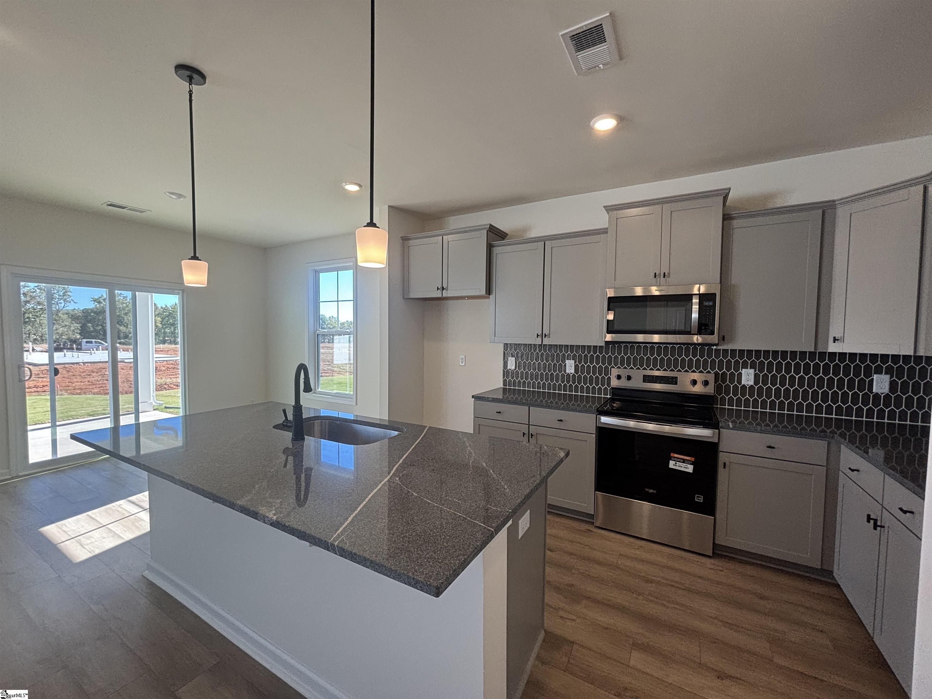 MLS #1563043 image #9