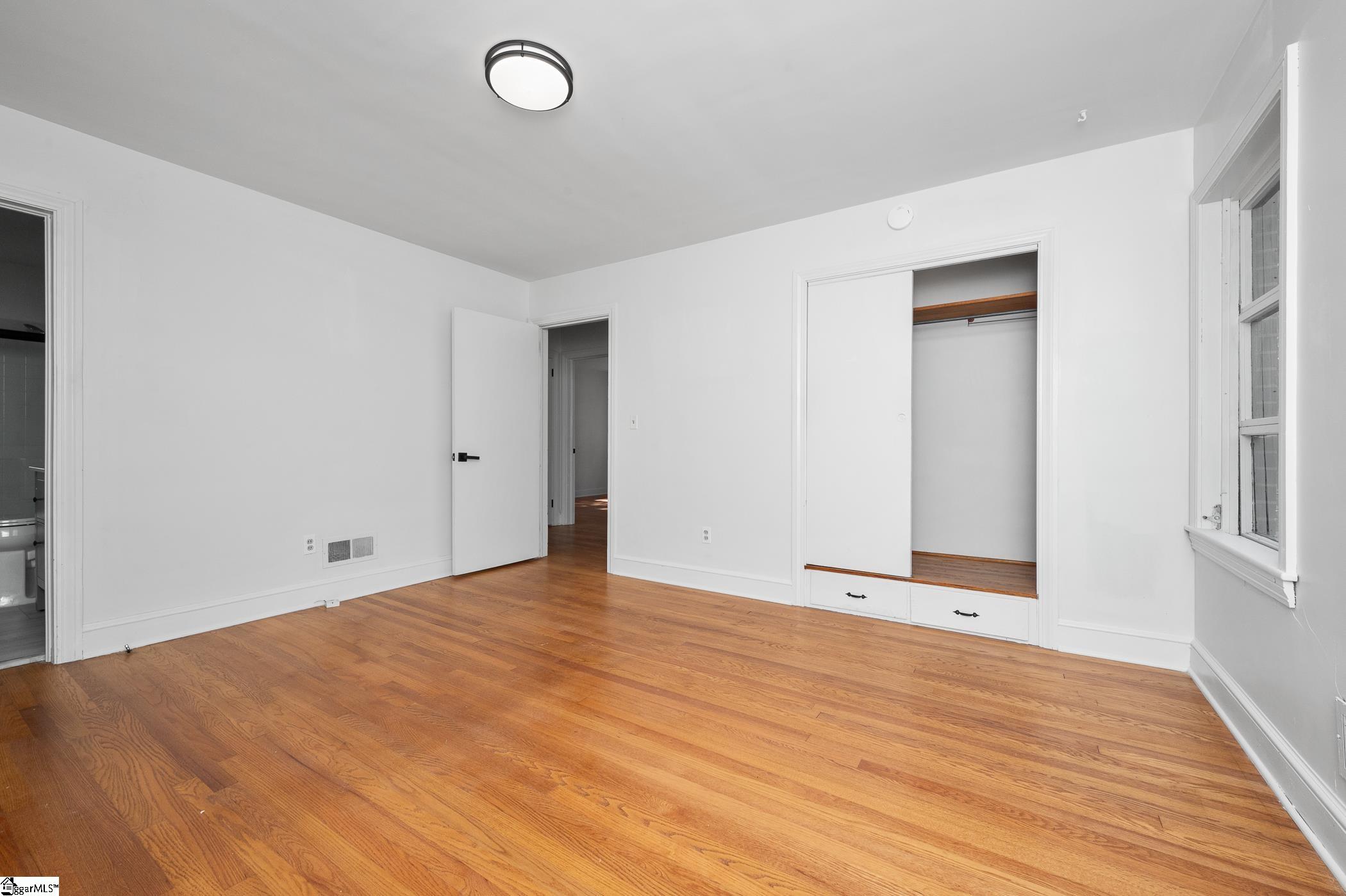 MLS #1563061 image #26