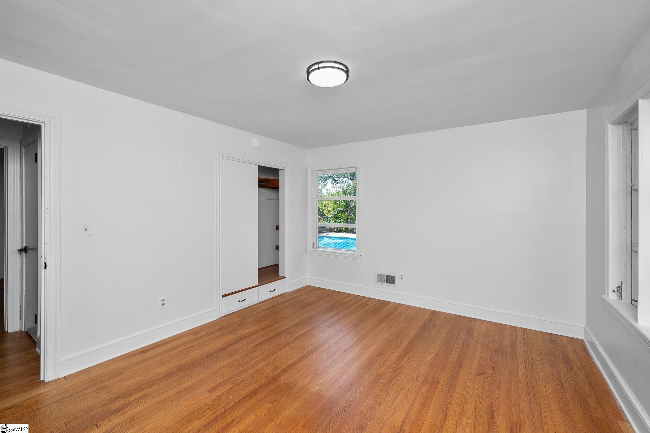 MLS #1563061 image #27