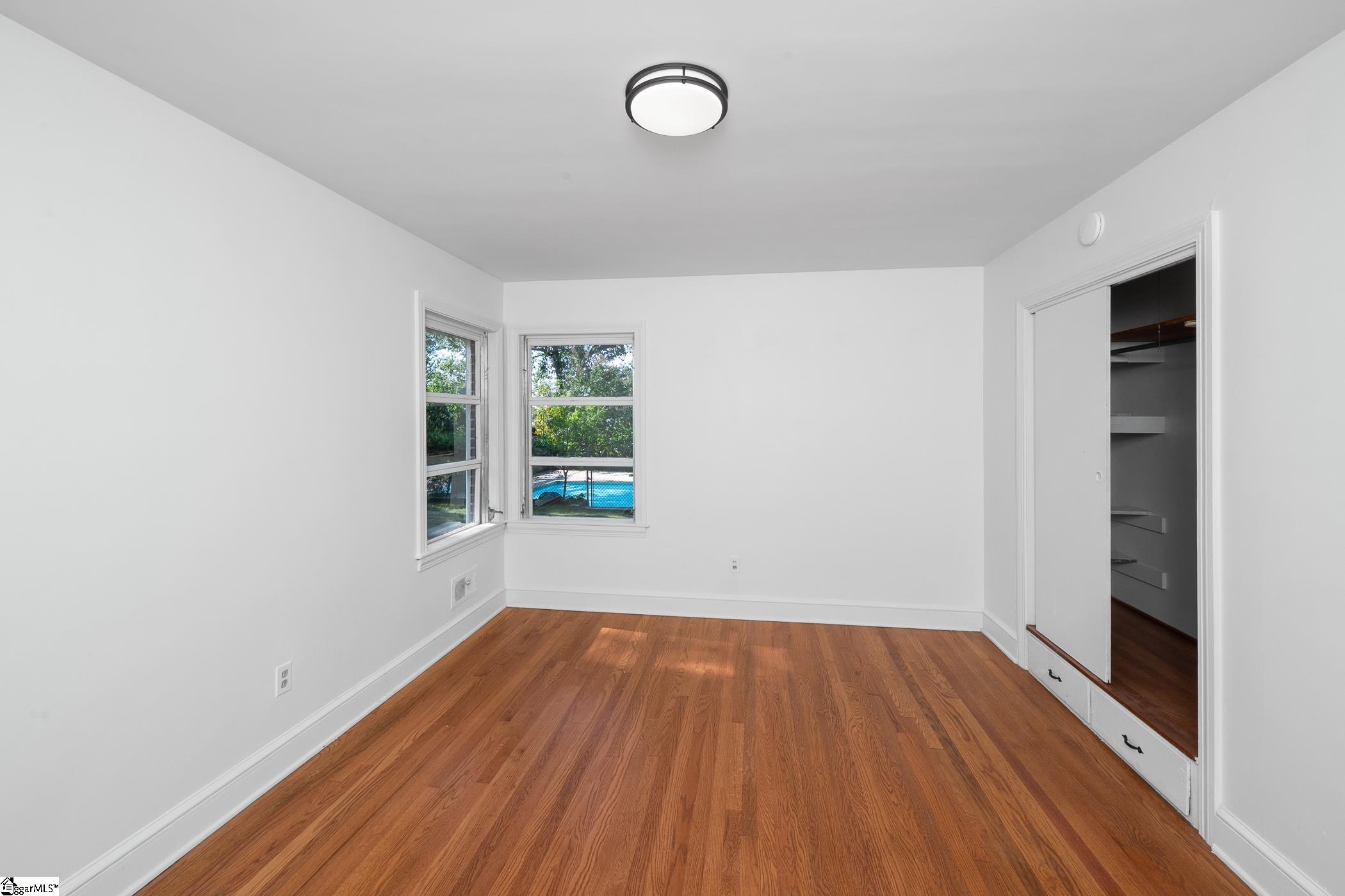 MLS #1563061 image #37