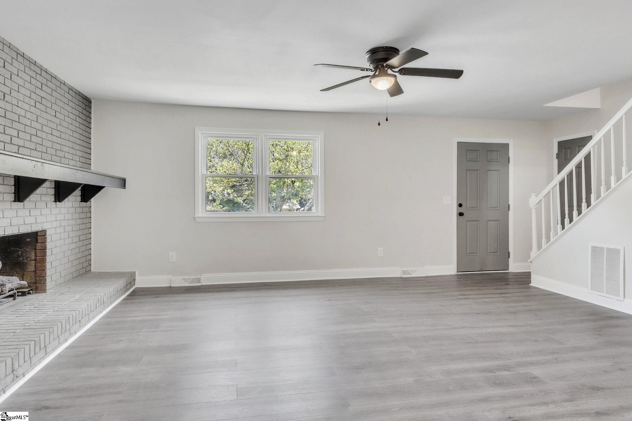 15 La Juan, Greenville, South Carolina image 4