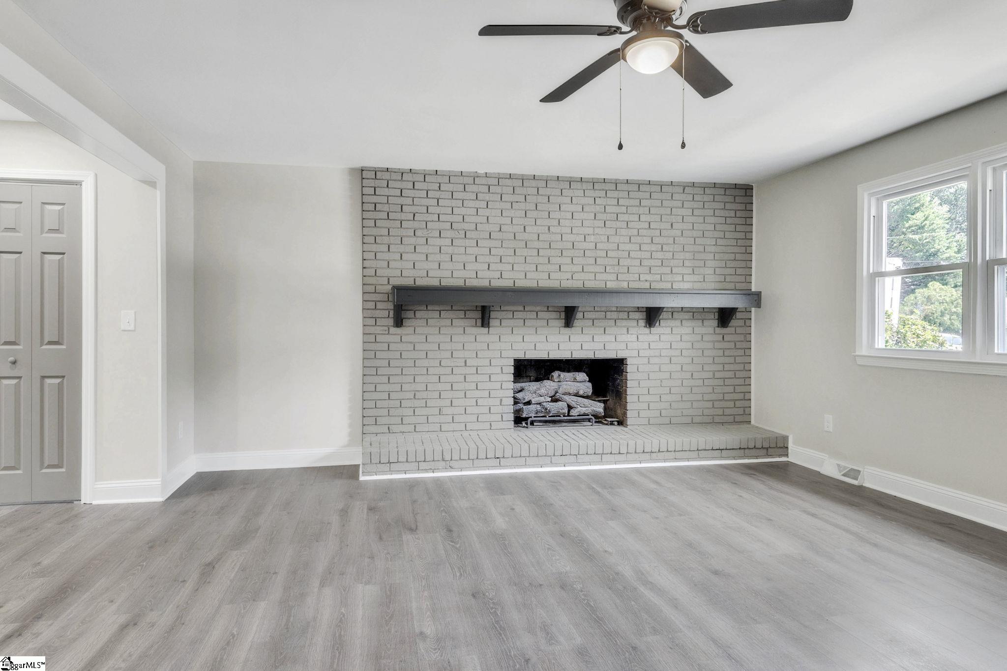 15 La Juan, Greenville, South Carolina image 5