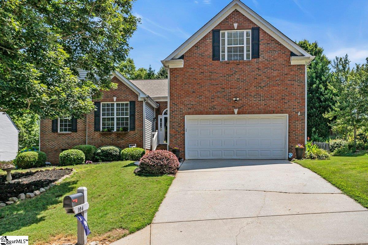 104 Stream Run, Greenville, South Carolina image 2