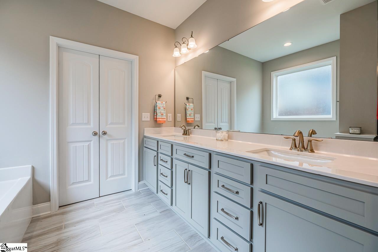 7 Ridgebury, Greenville, South Carolina image 19