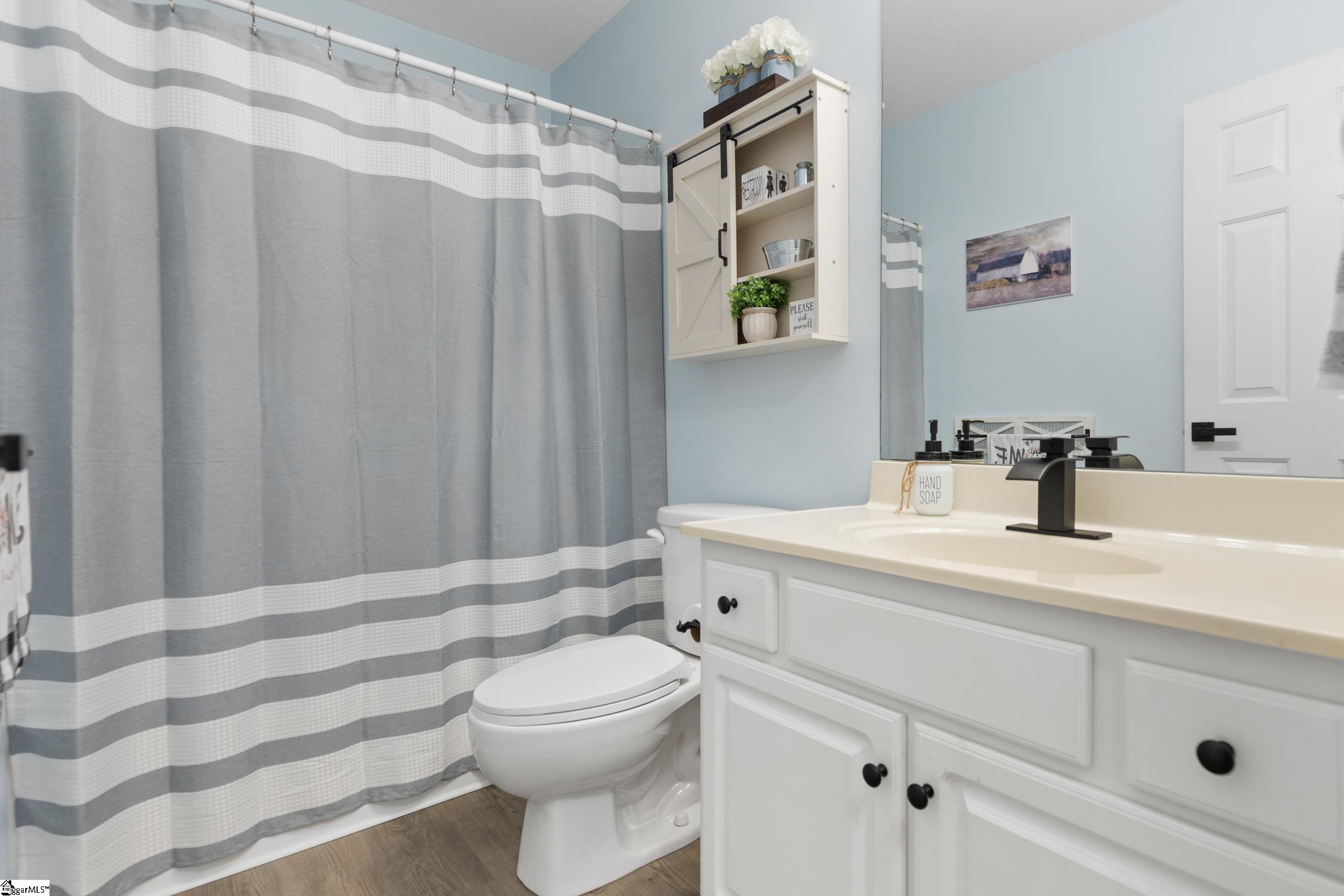 121 Malibu, Liberty, South Carolina image 18