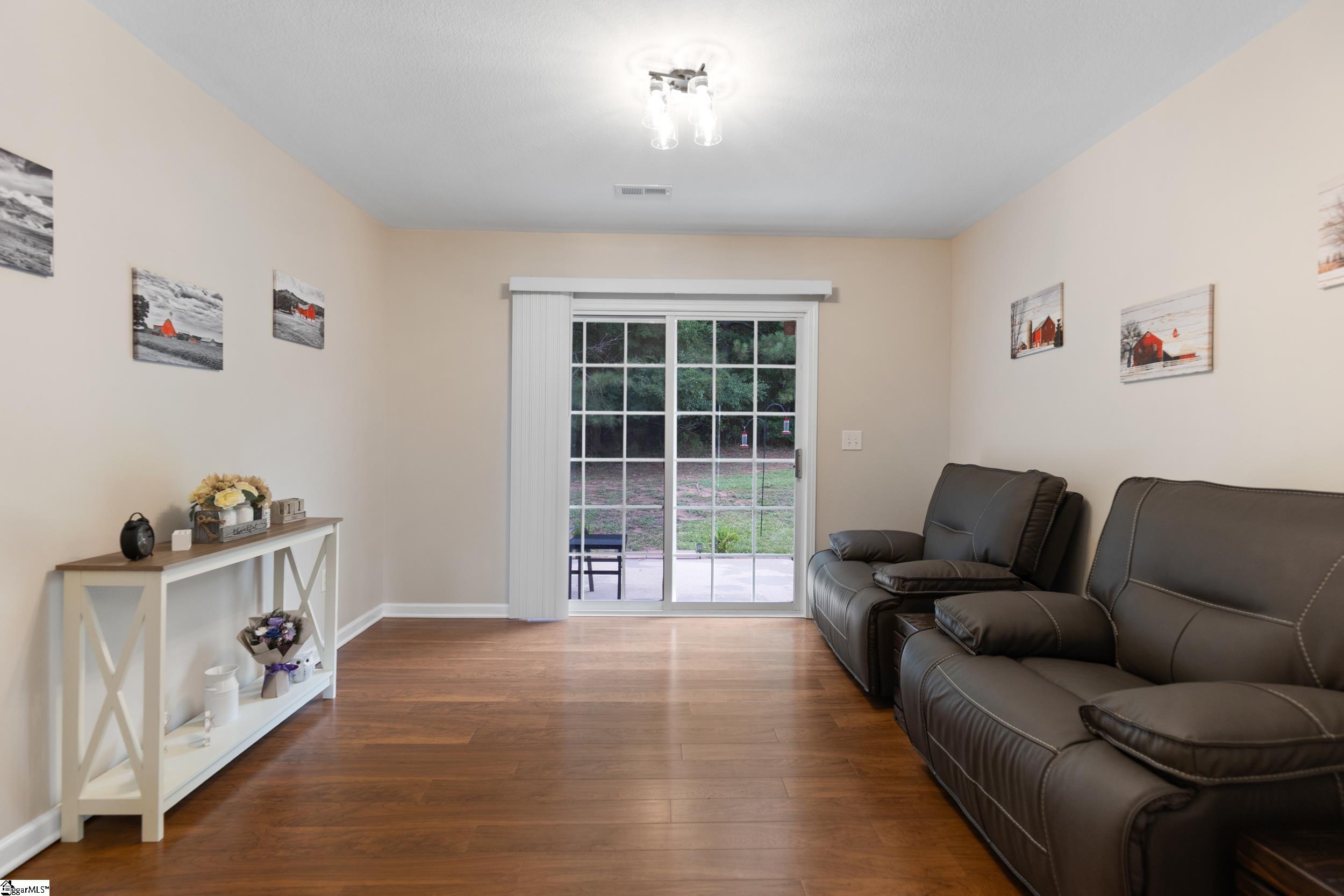 121 Malibu, Liberty, South Carolina image 10